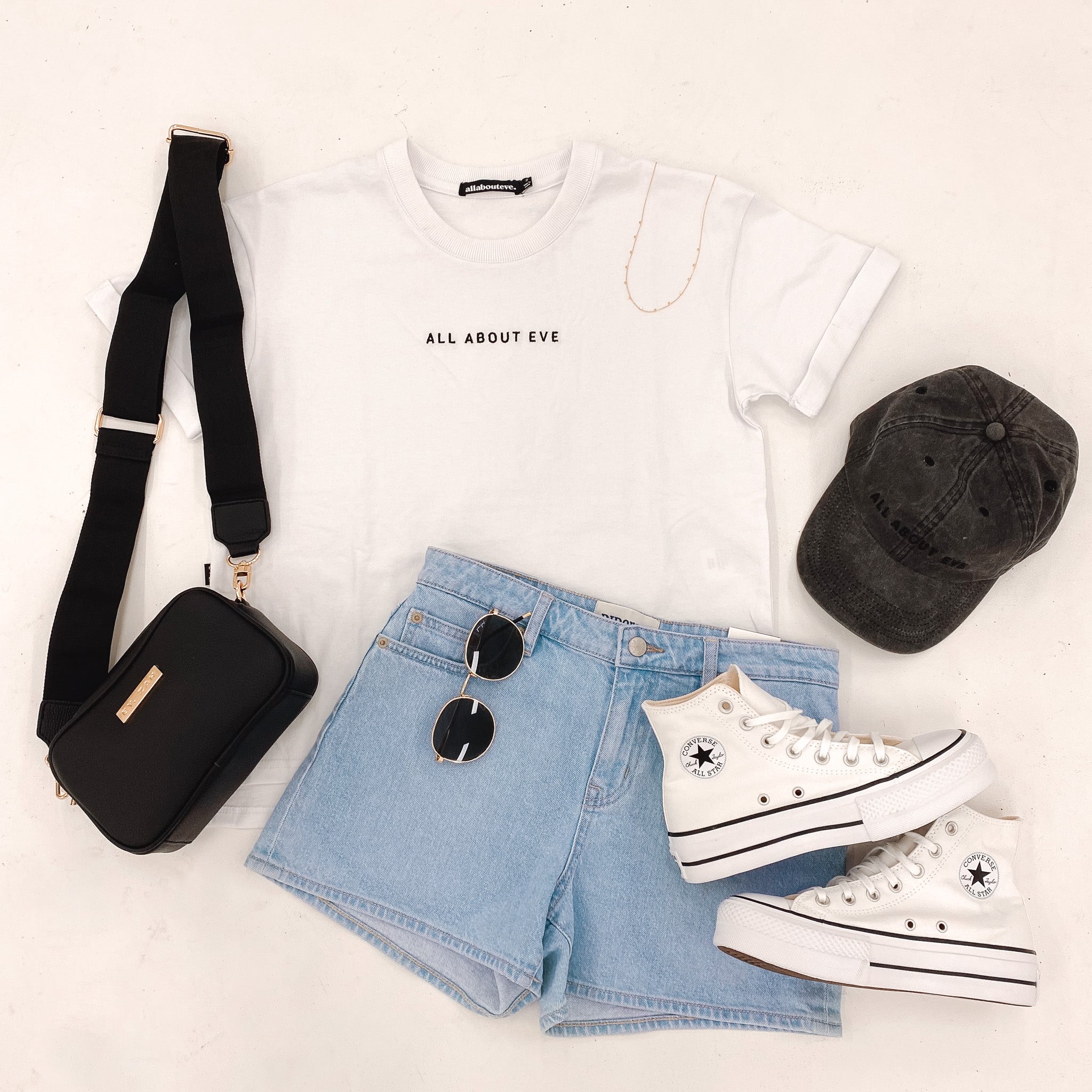 This cute, classic everyday outfit is a vibe