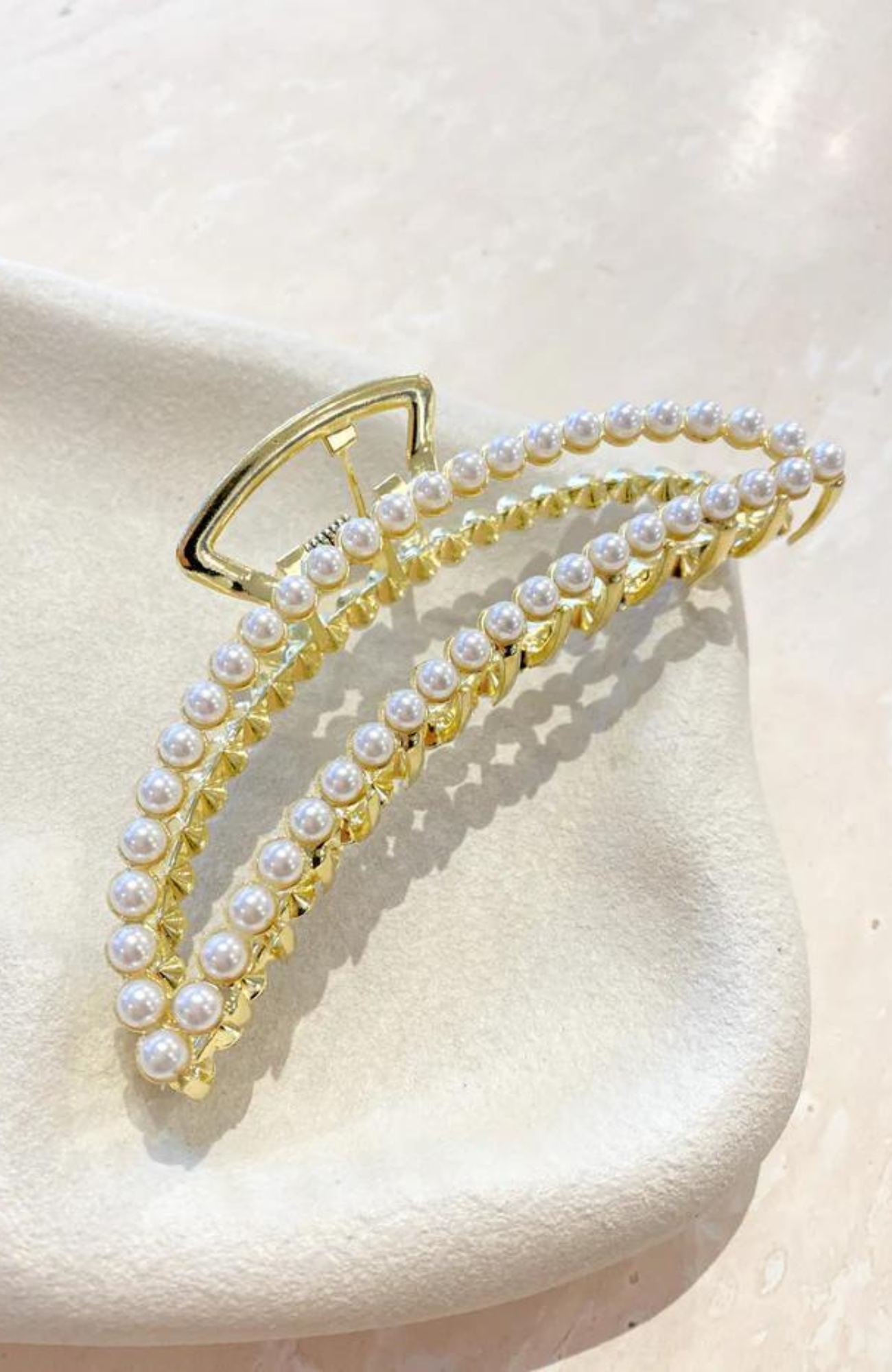 Kym Pearl Metal Claw Clip Gold