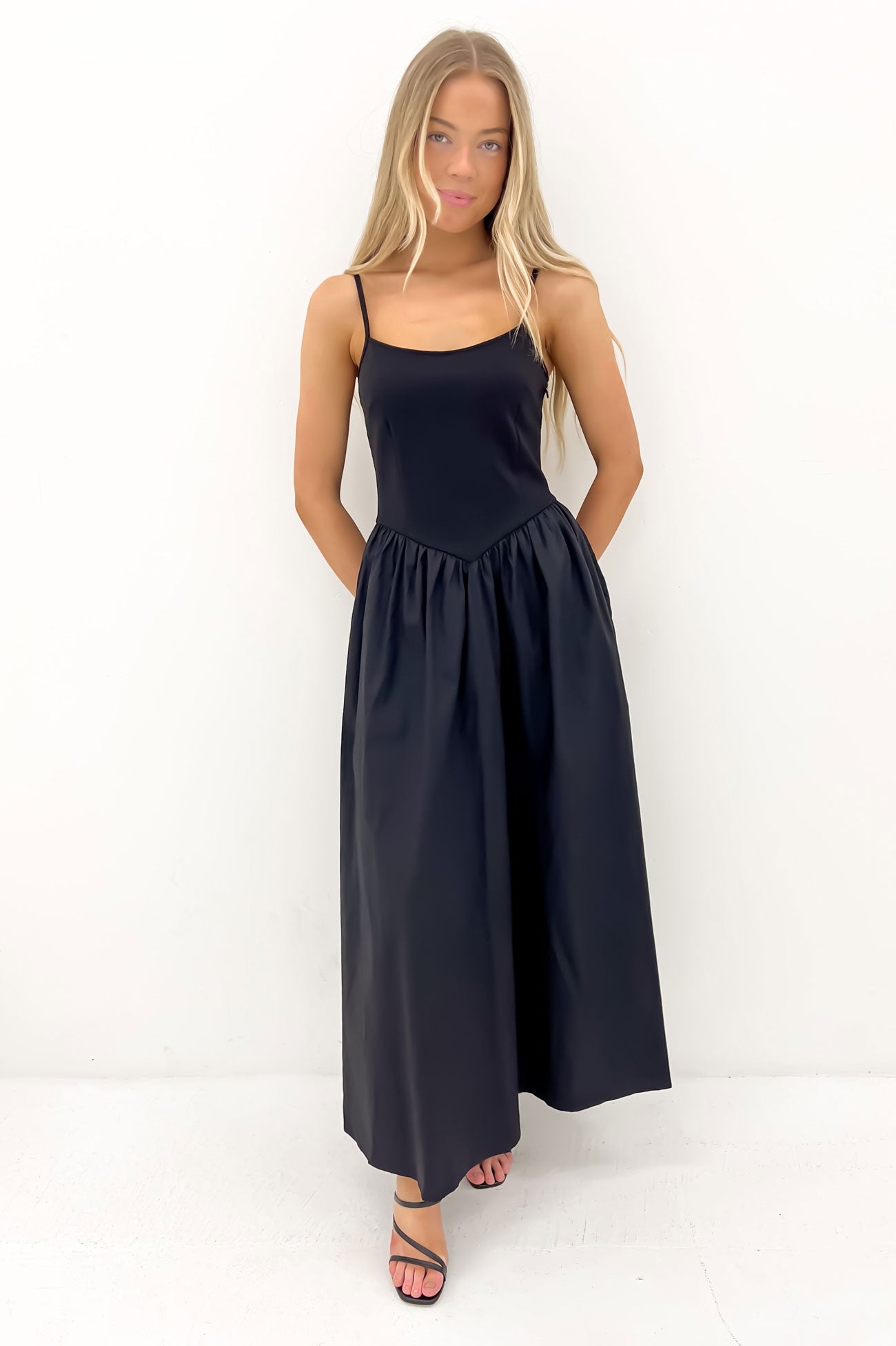 Barton Midi Dress Black