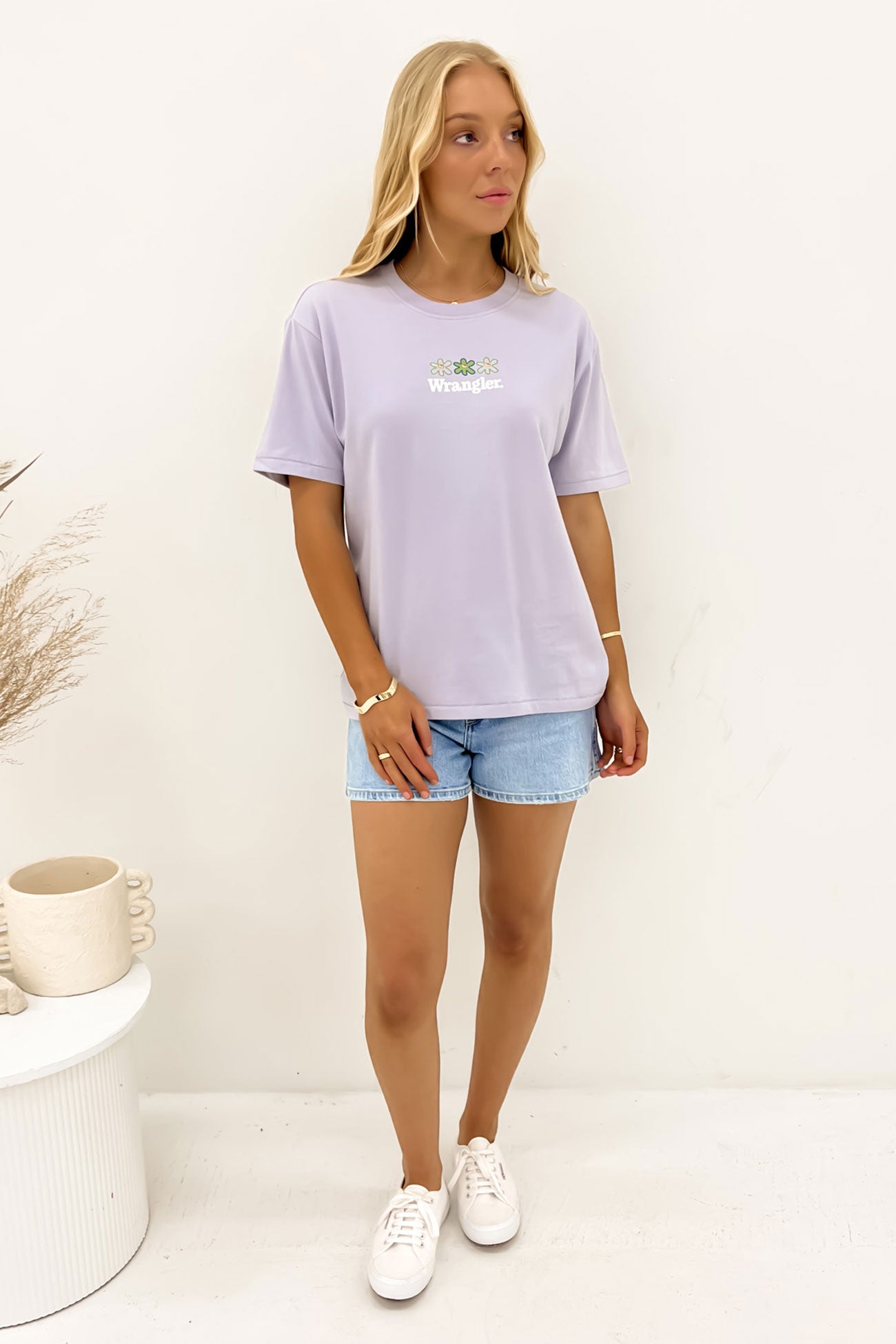 Daisies Relaxed Tee Lilac