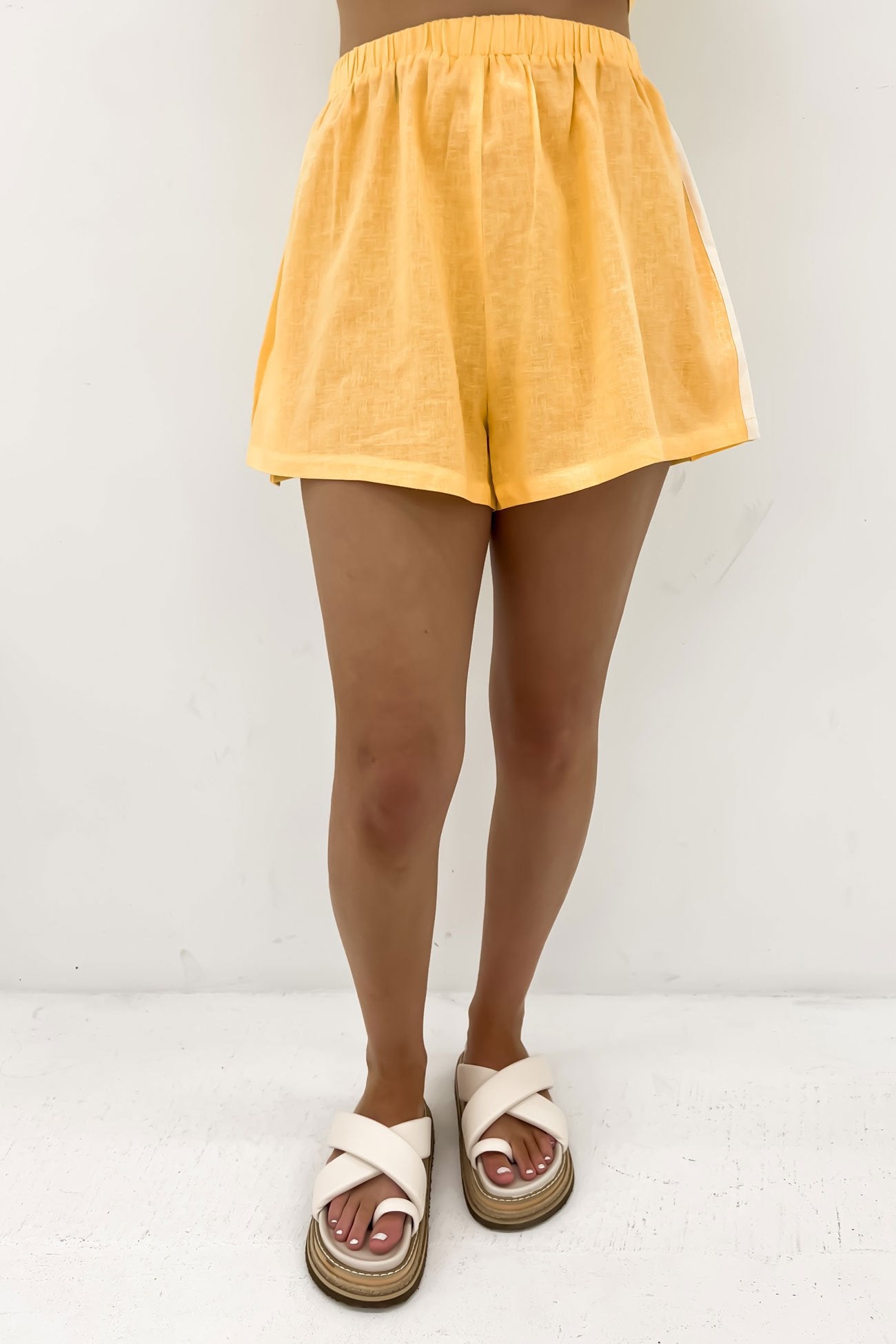 Elle Short Yellow