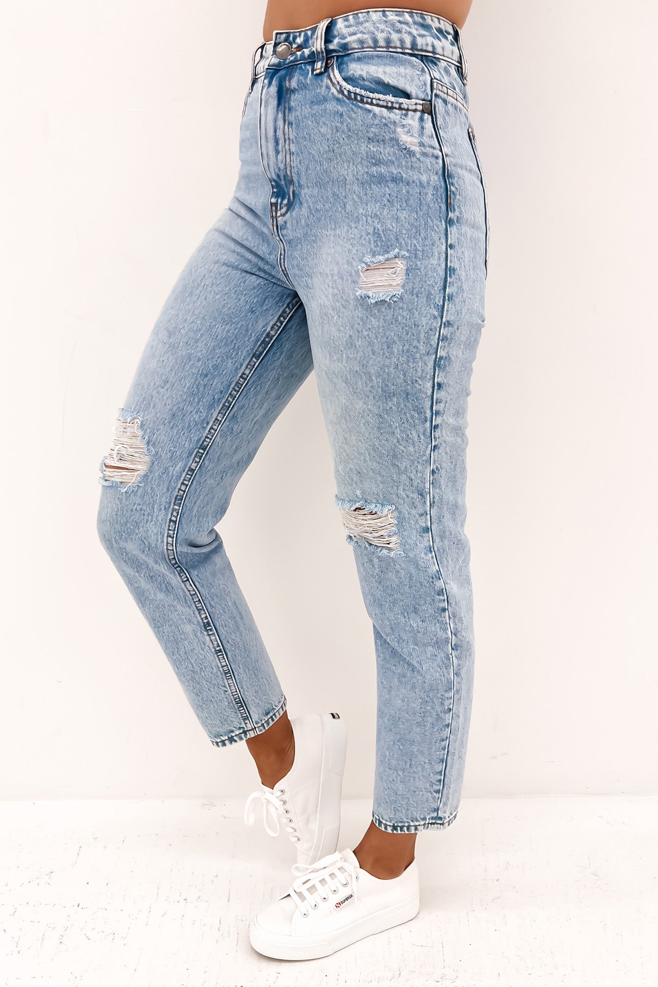 Ellen Mom Jean Light Blue