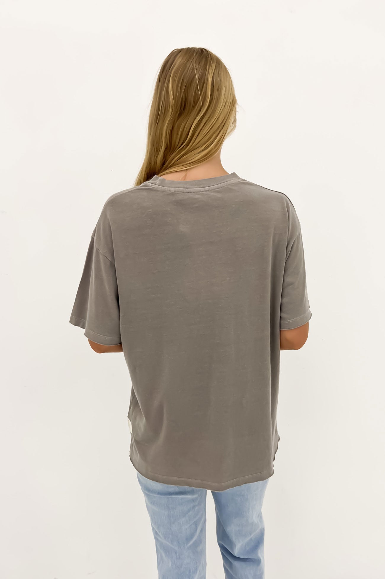 Grounded Tee Grey