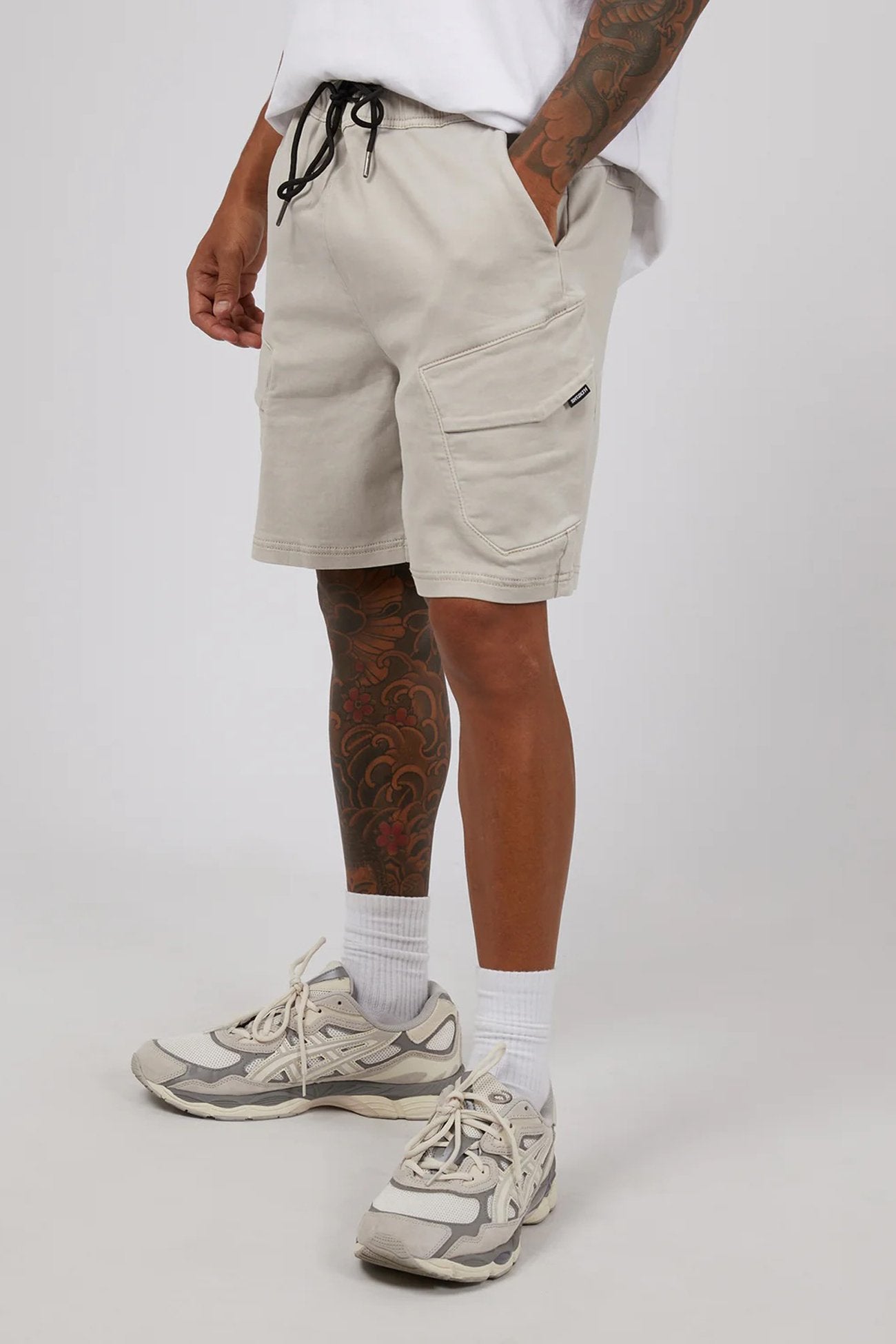 Gully Cargo Short Sand