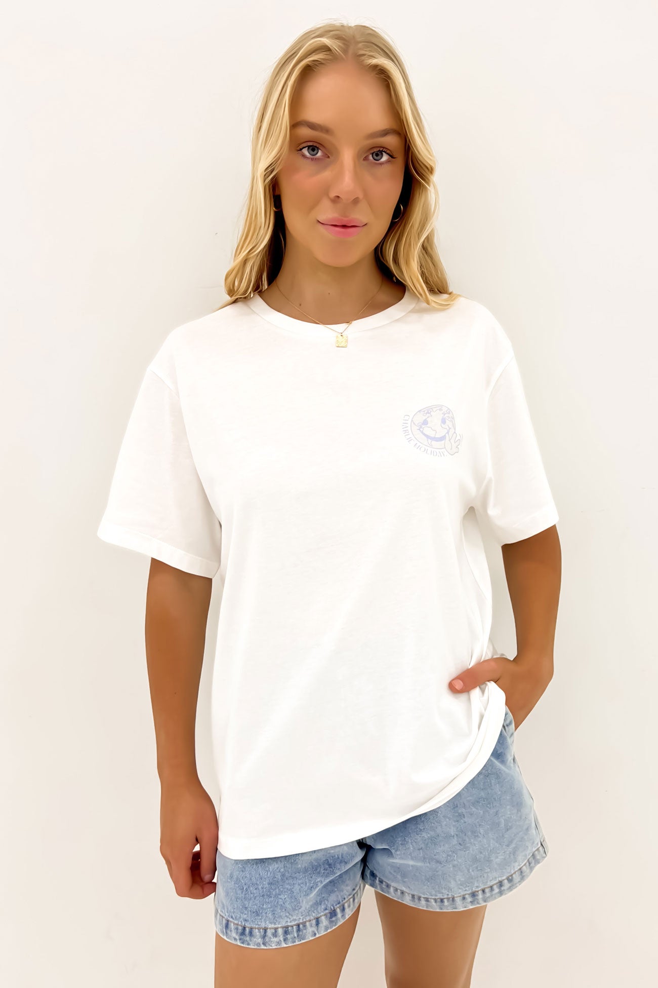 Hello Boyfriend Tee White