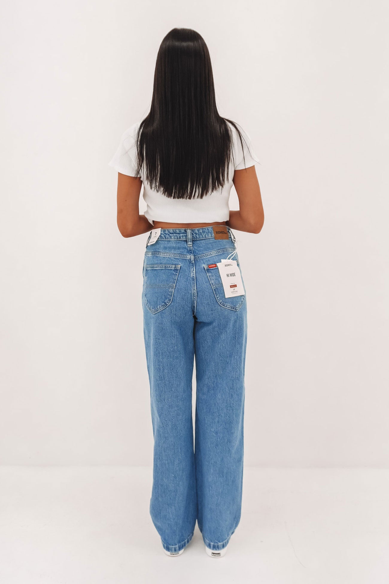 Hi Wide Jean Worn In Blue