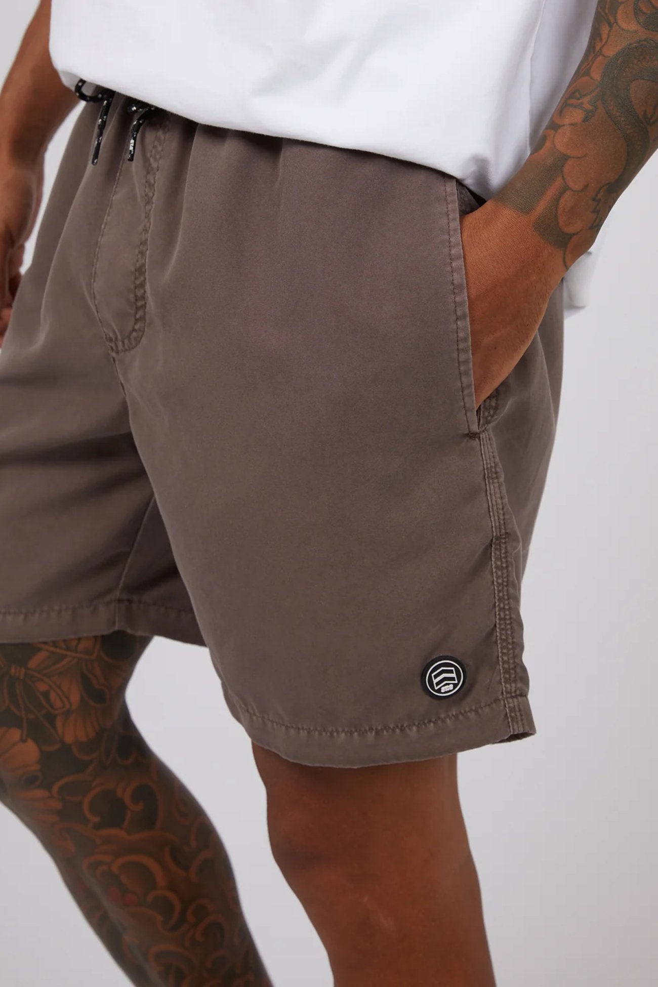 Illusion Short Taupe