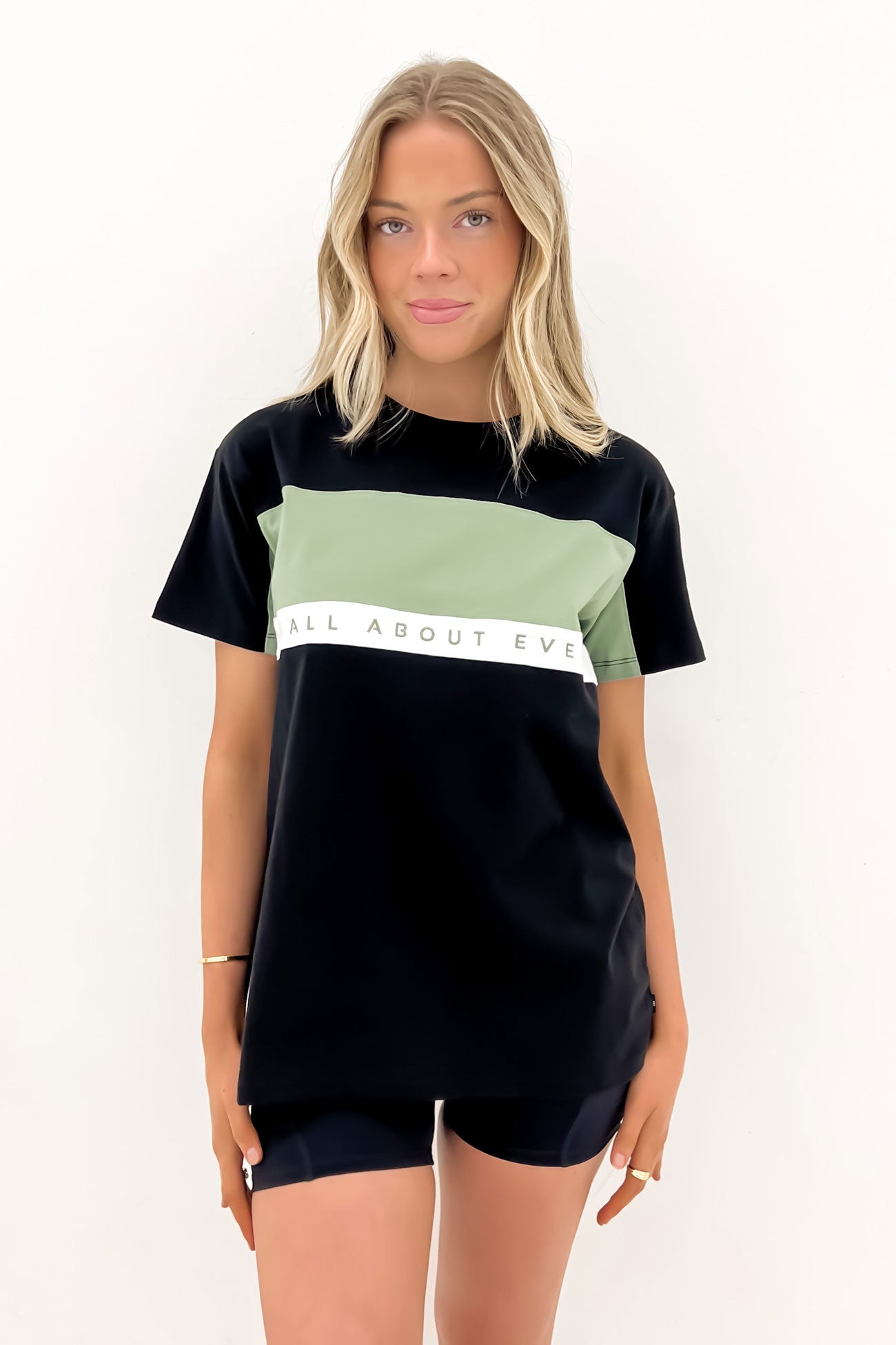 Kyha Panelled Tee Black