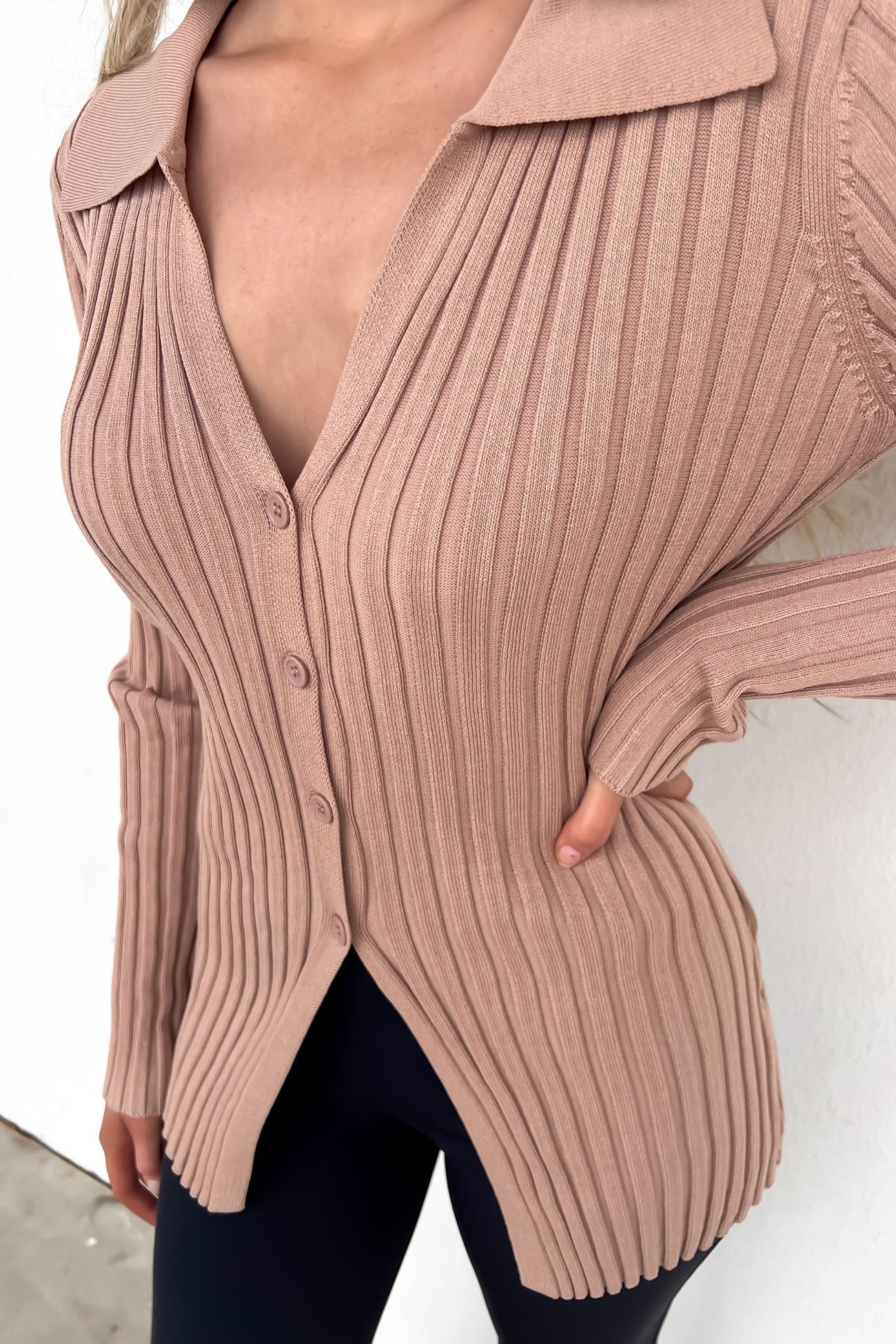 Lukas Knit Long Sleeve Mocha