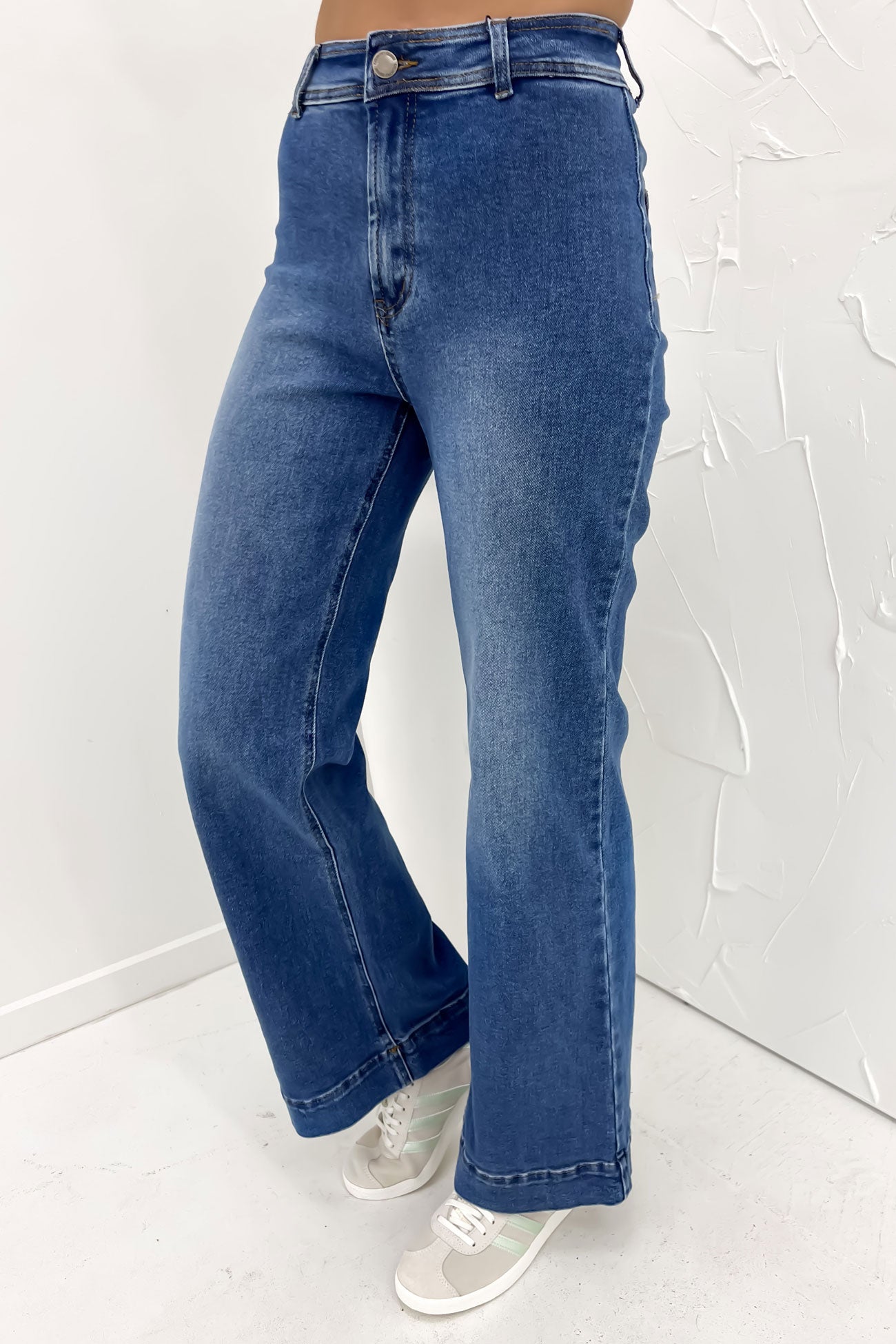 Mahnee Flare Jean