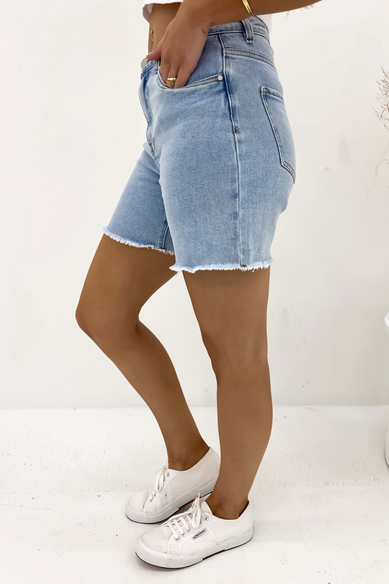 Millie Short Light Blue