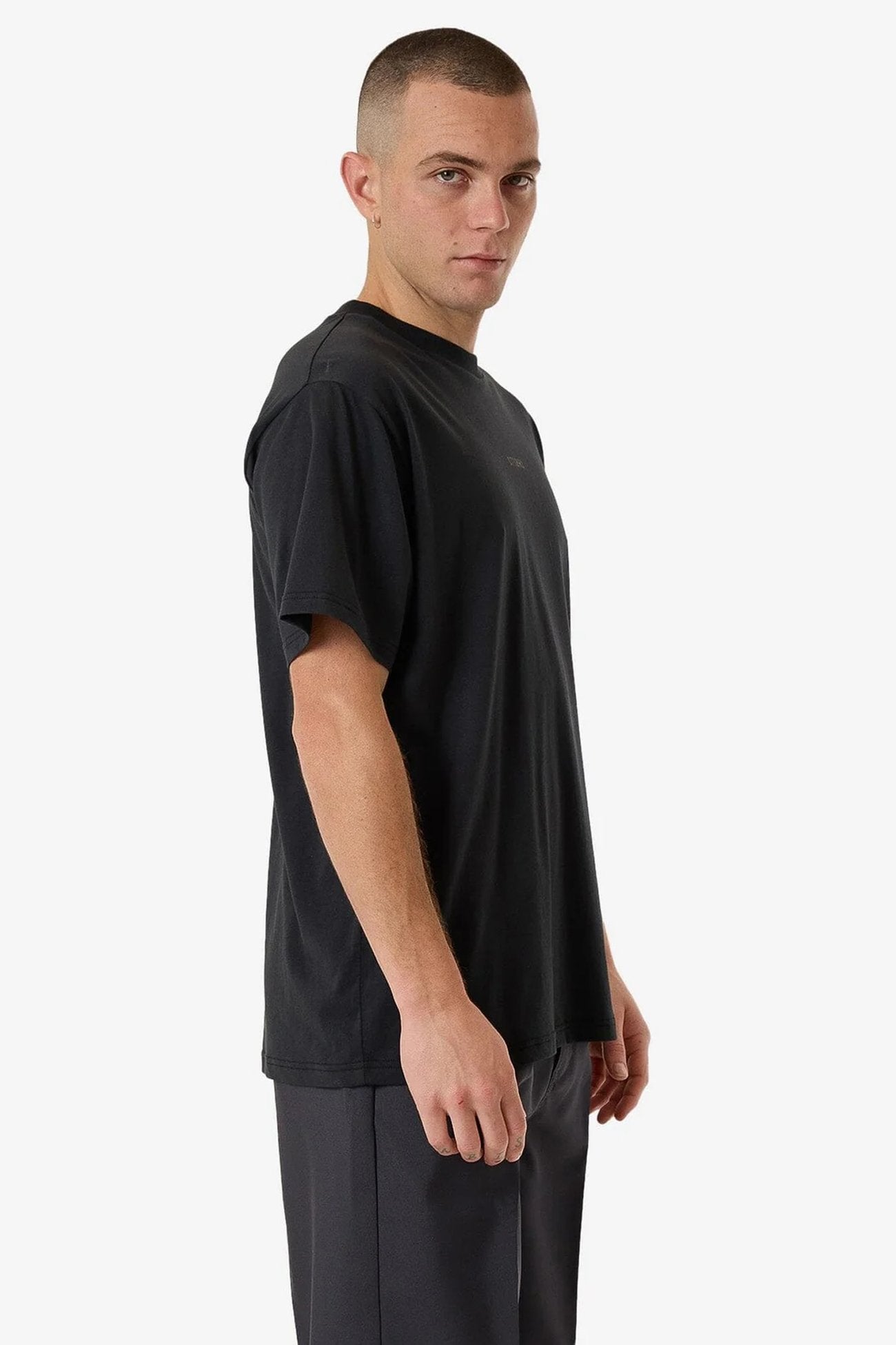 Minimal Thrills Merch Fit Tee Faded Black