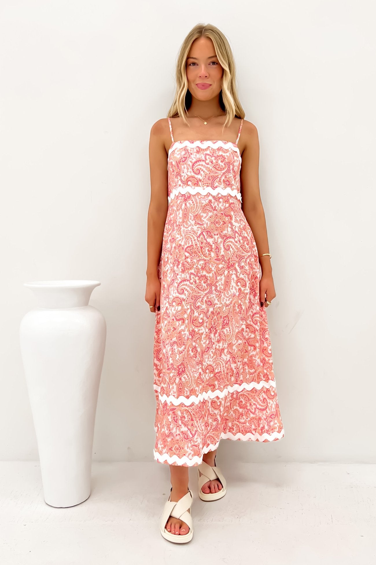 Naeva Midi Dress Pink Paisley