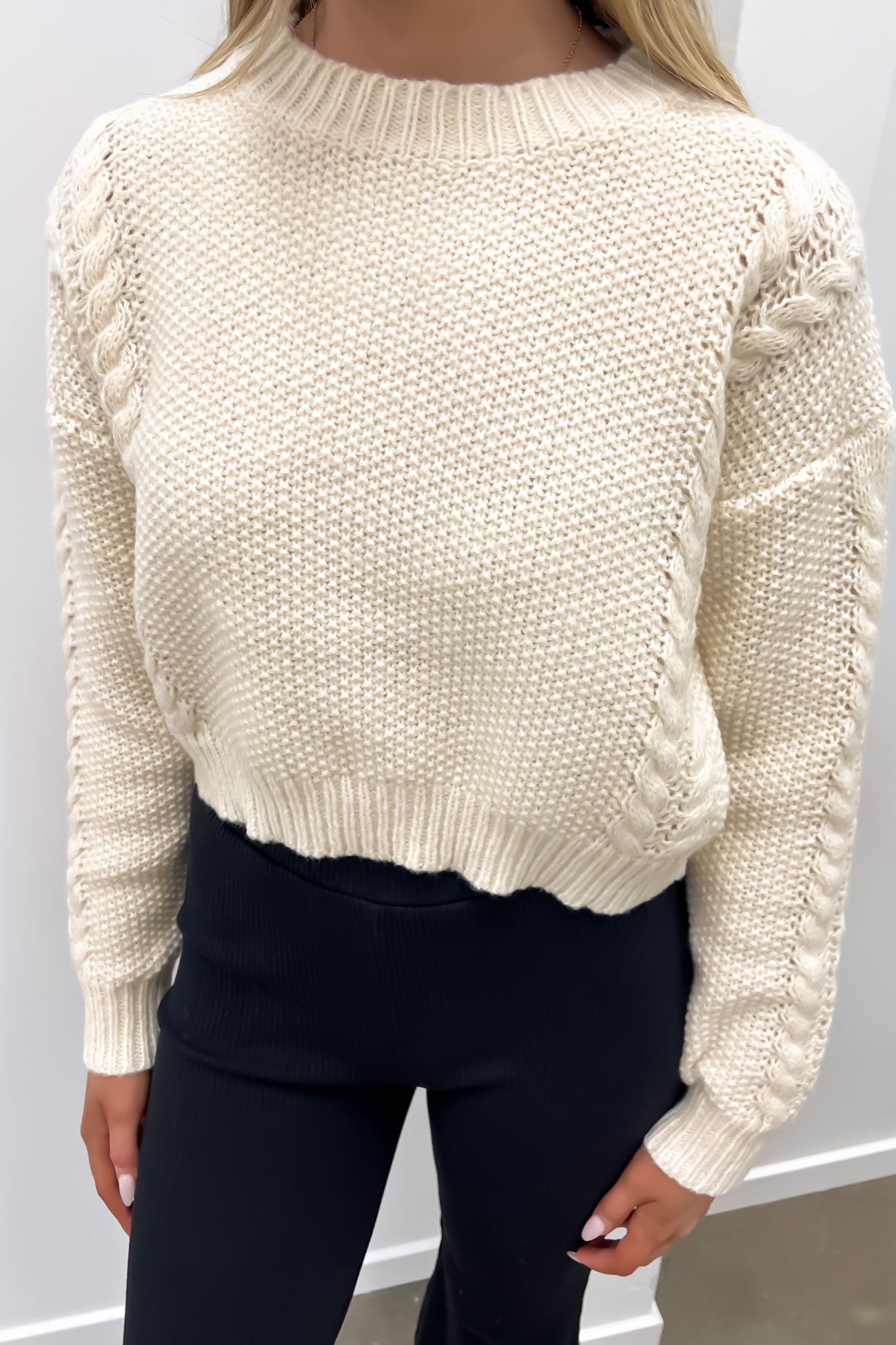 Simone Crop Knit Creme