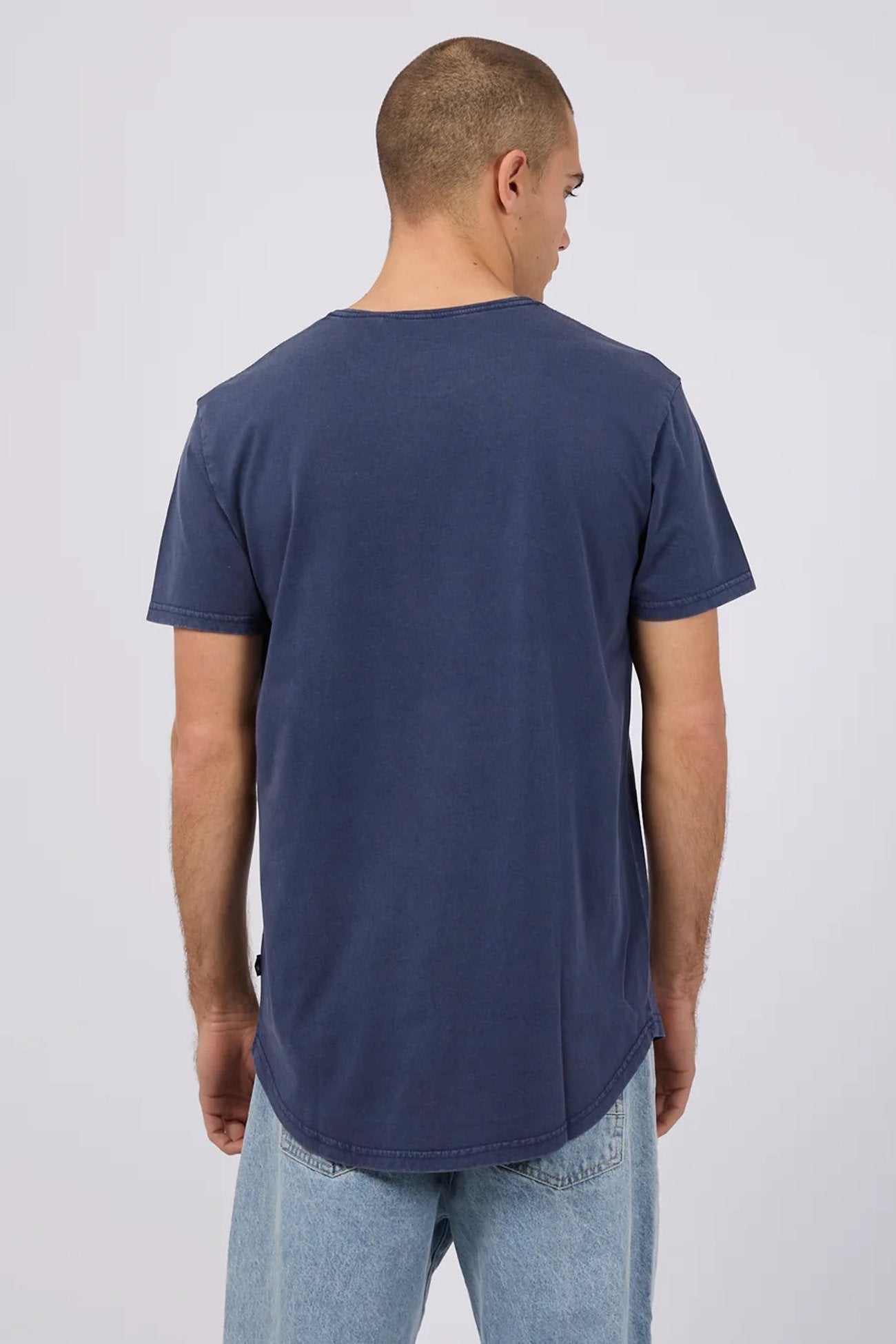 Tail Tee Navy