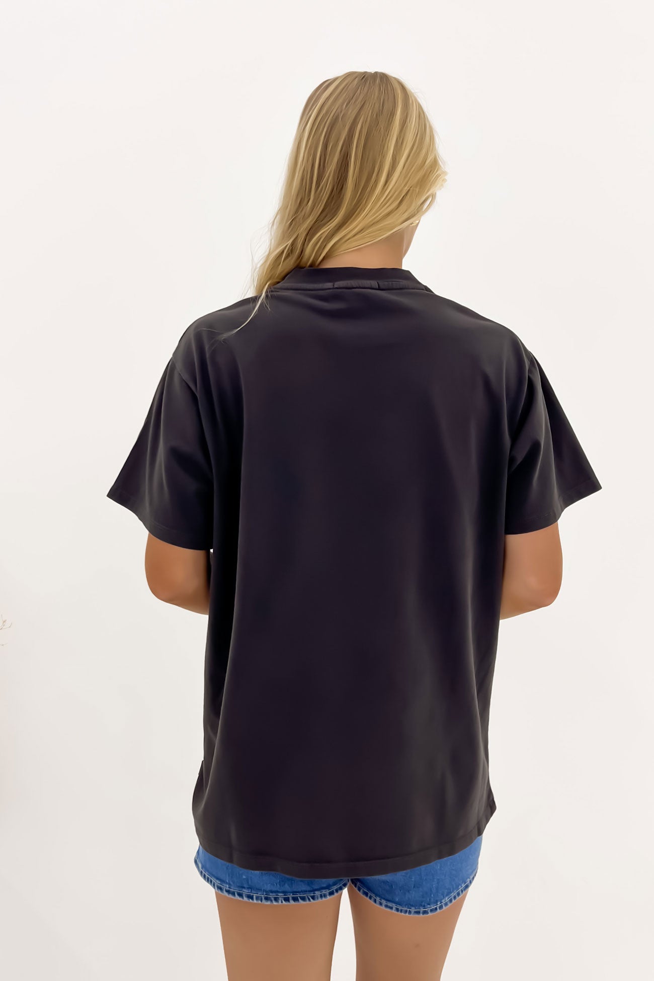 Wanderlust Oversized Tee Washed Black