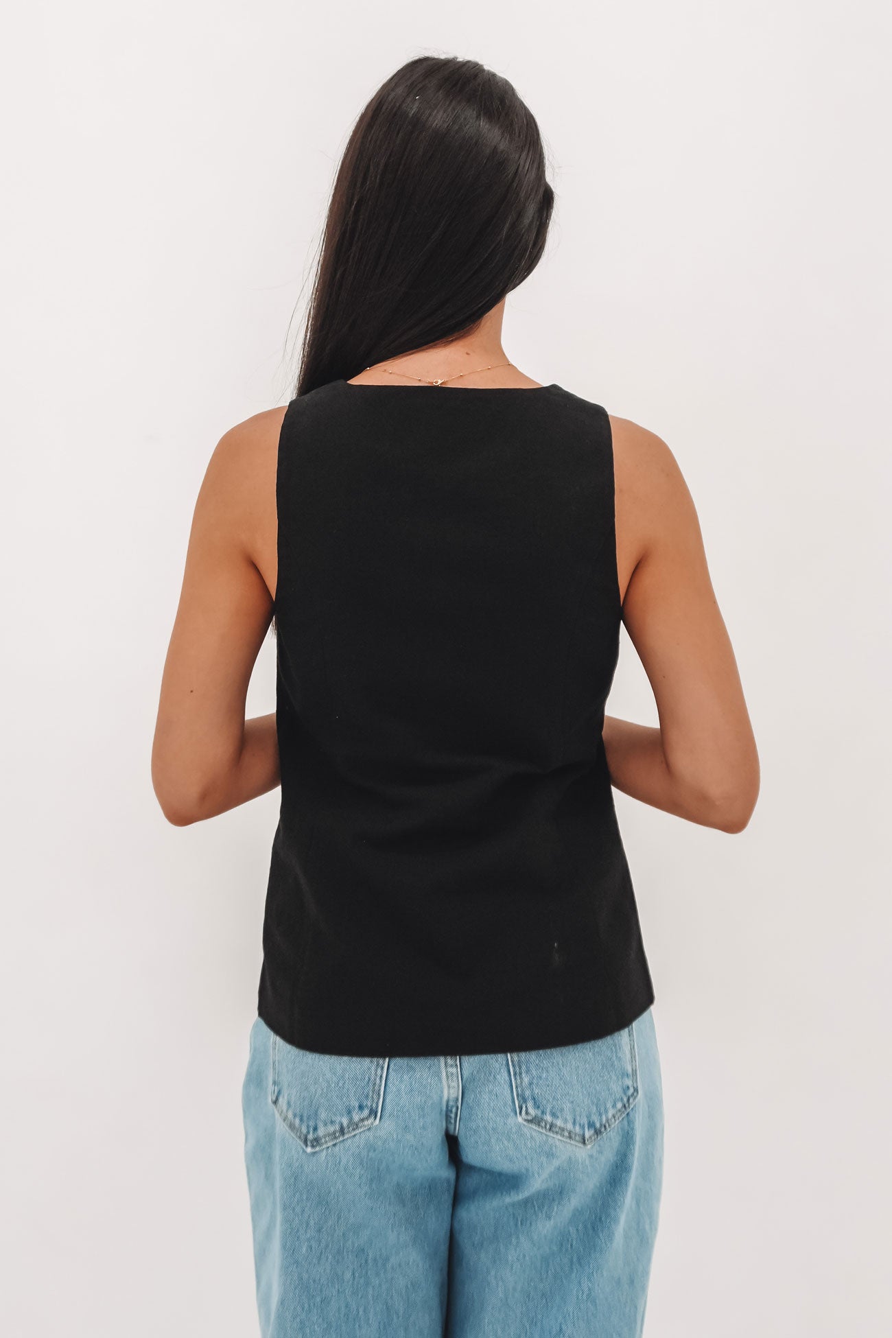 Willa Vest Black