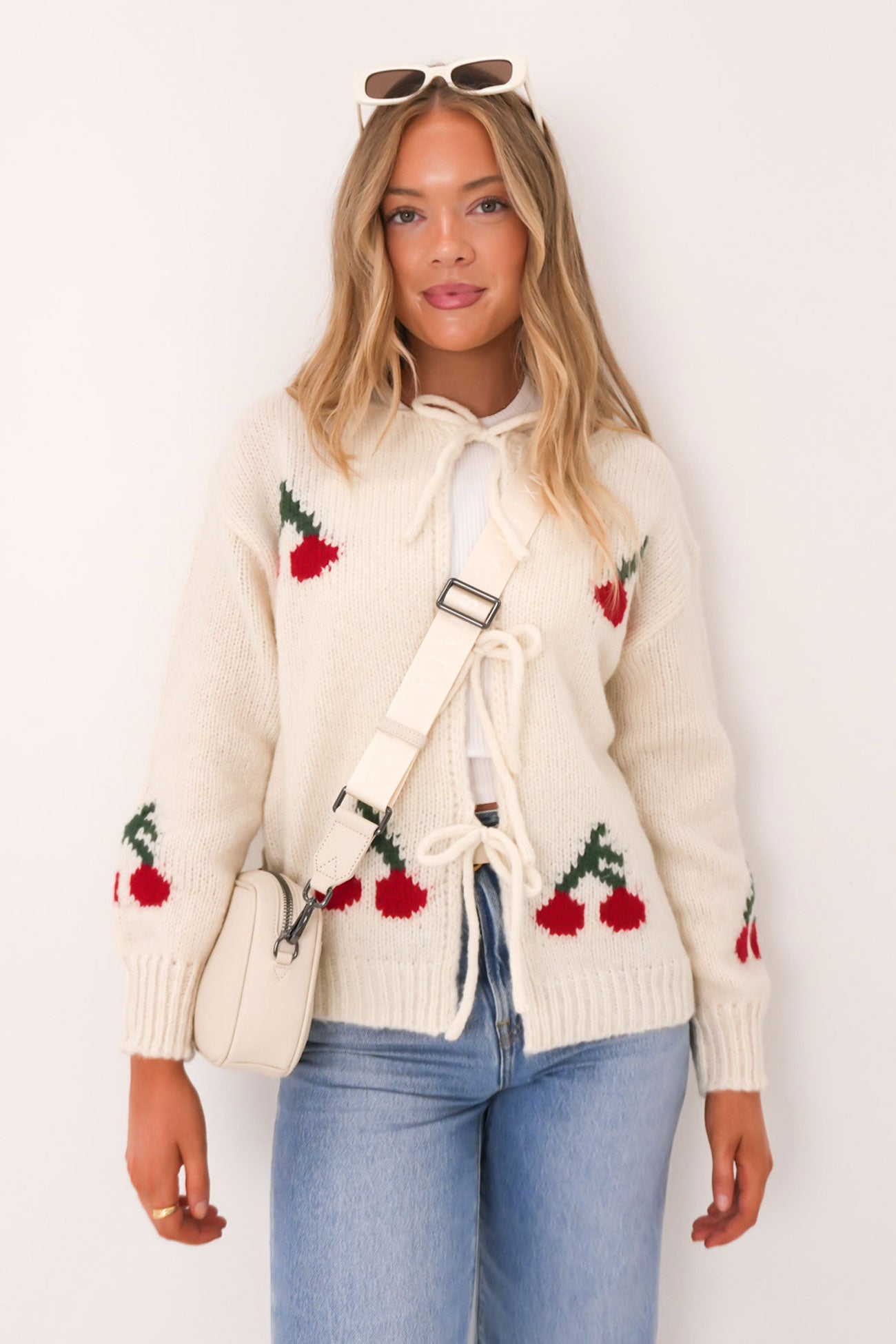 Zelda Cardigan Cream Cherry