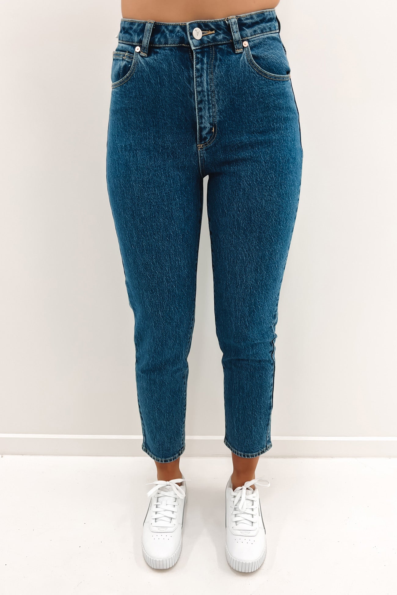 A 94 High Slim Jean Chantell Organic