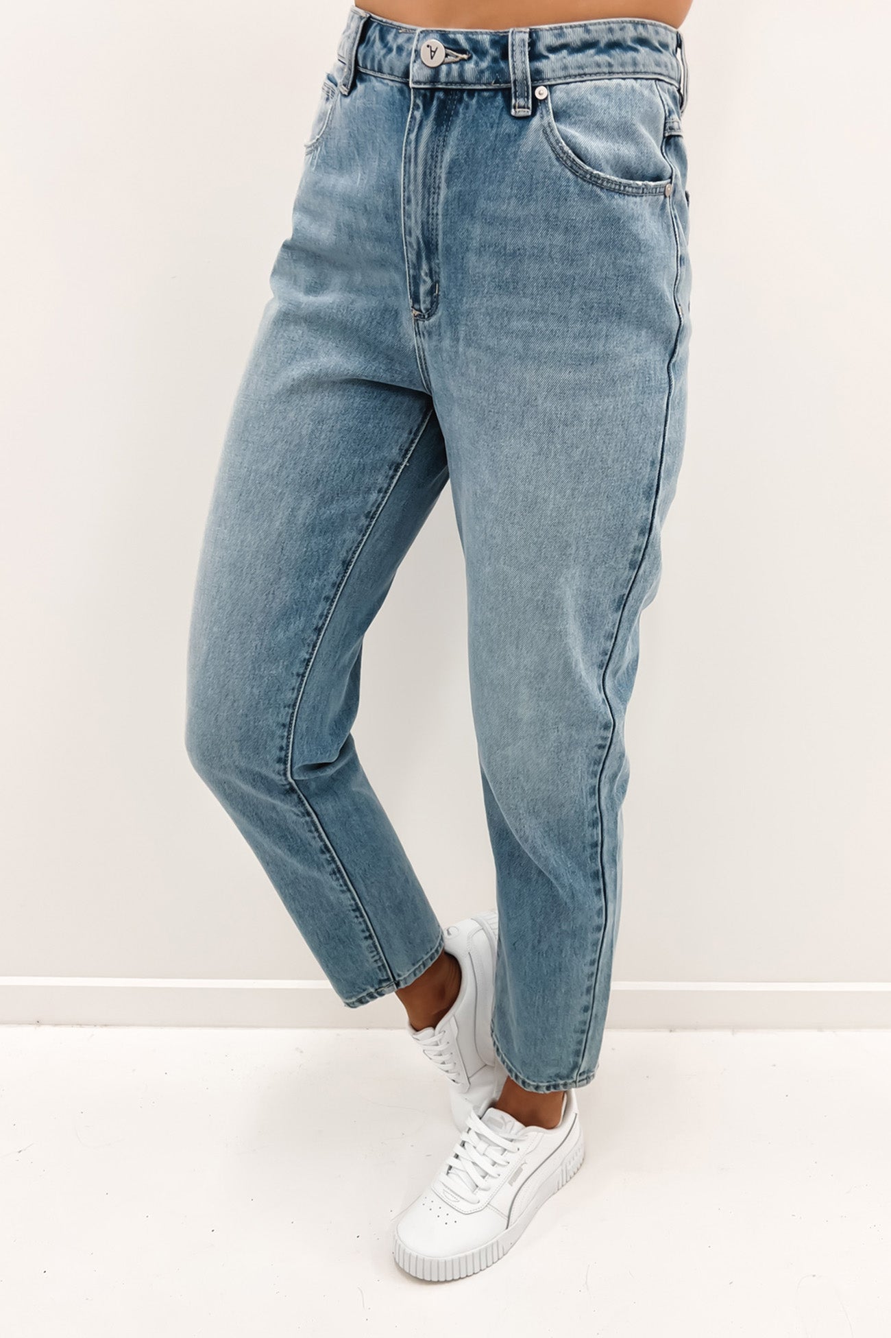 A 94 High Slim Jean Lindsey Hemp