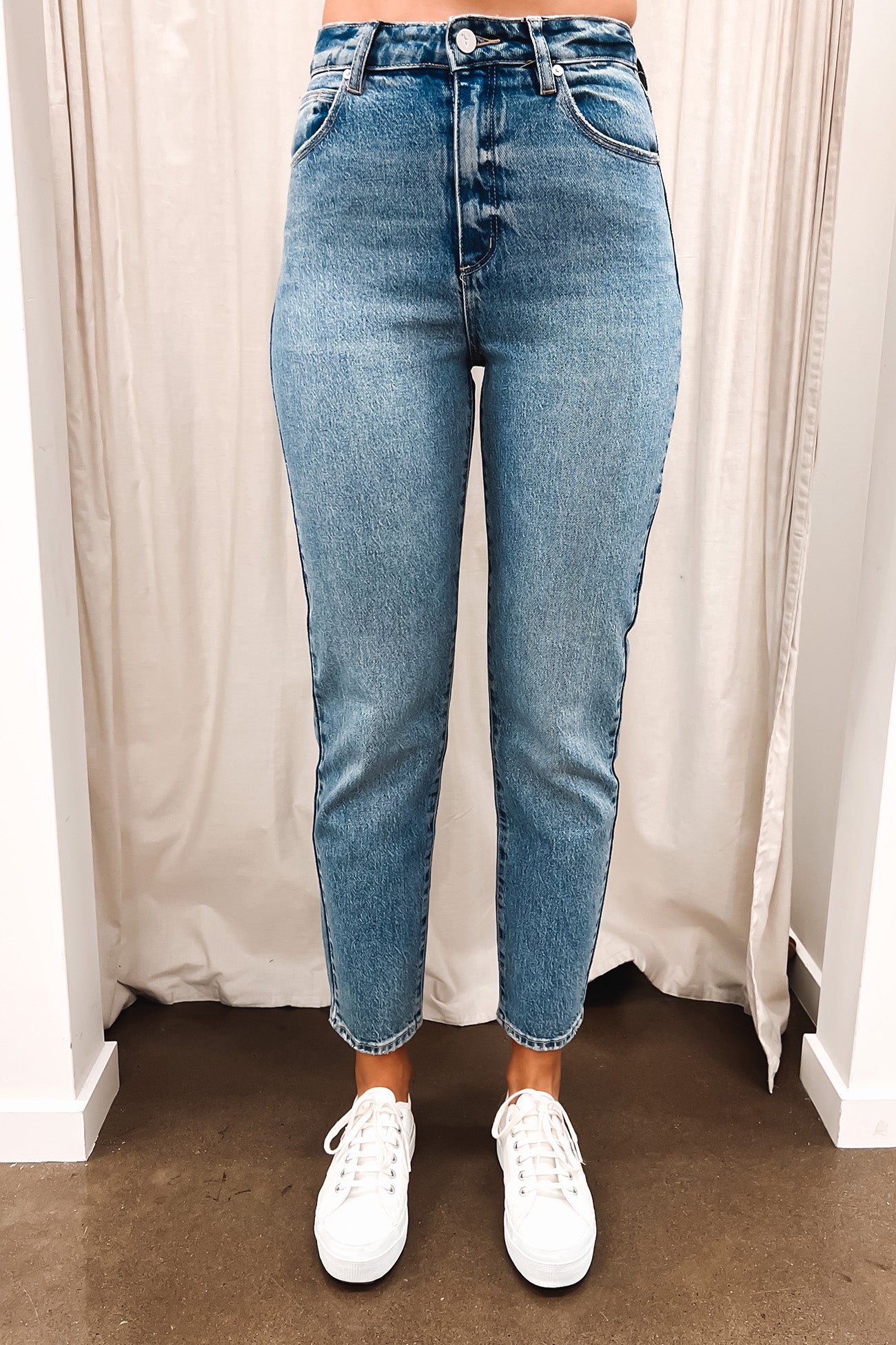 A 94 High Slim Jean Lizzie Y2K