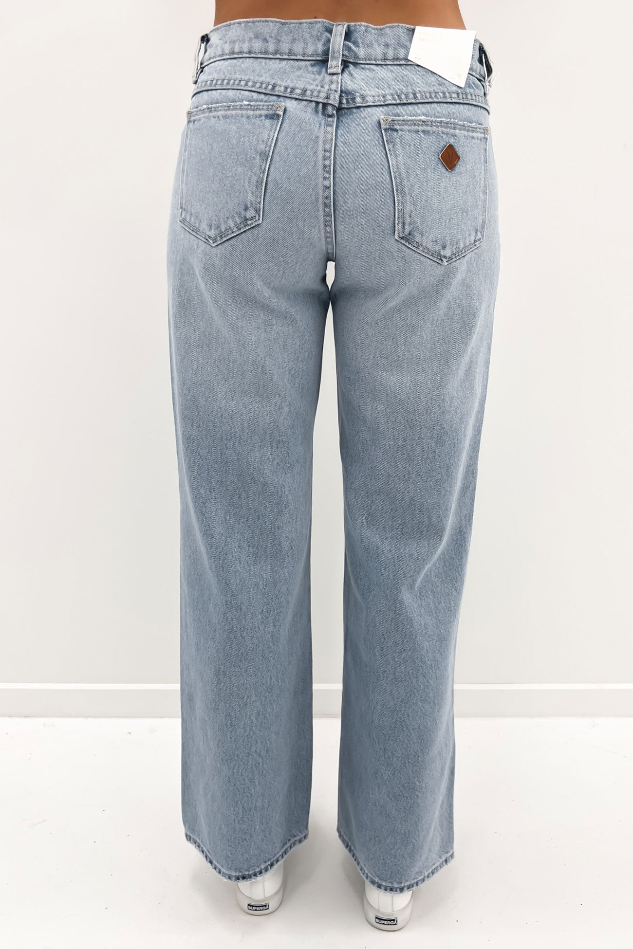 A 99 Low & Wide Jean Mischa Organic