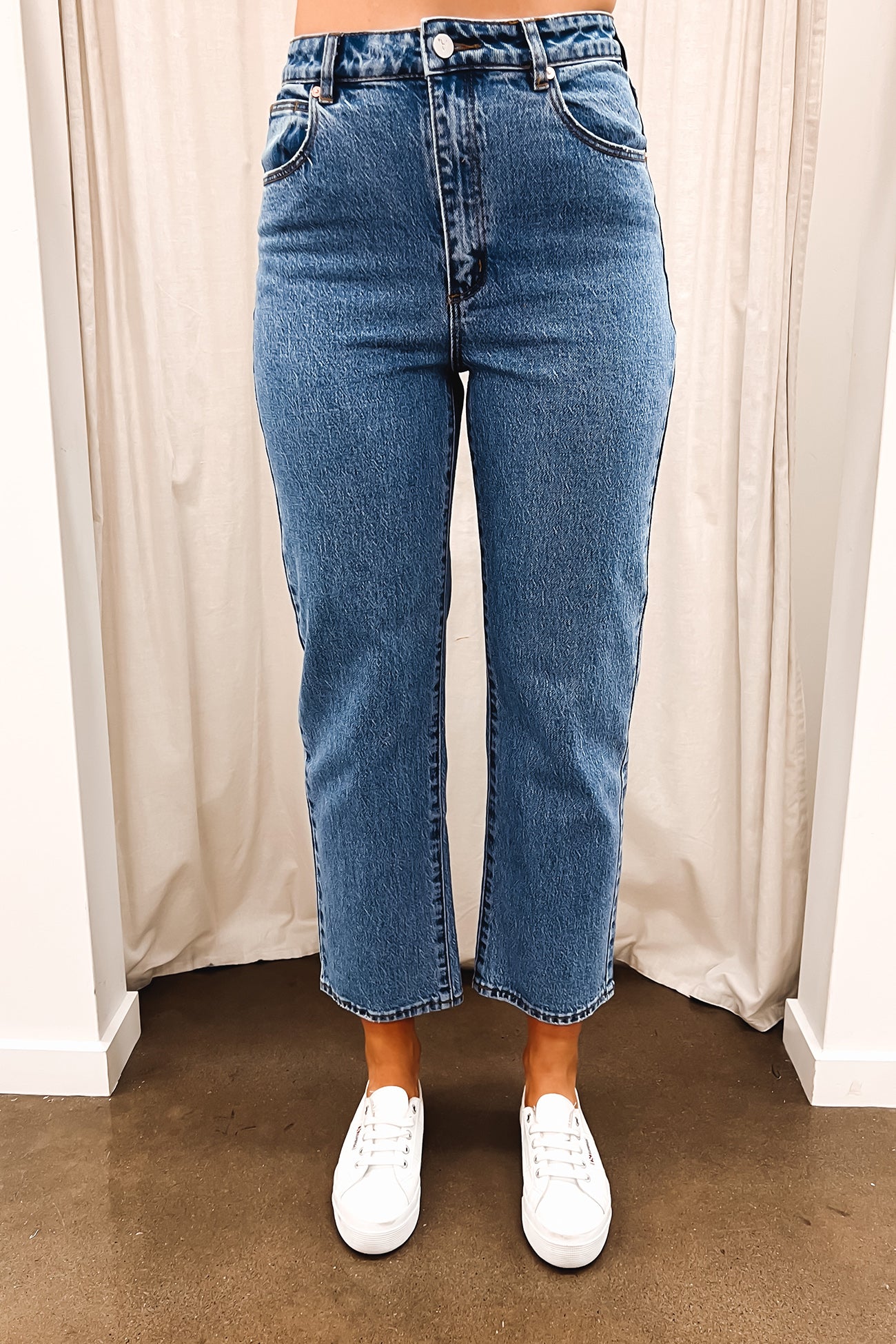 A Venice Straight Jean Parker Organic