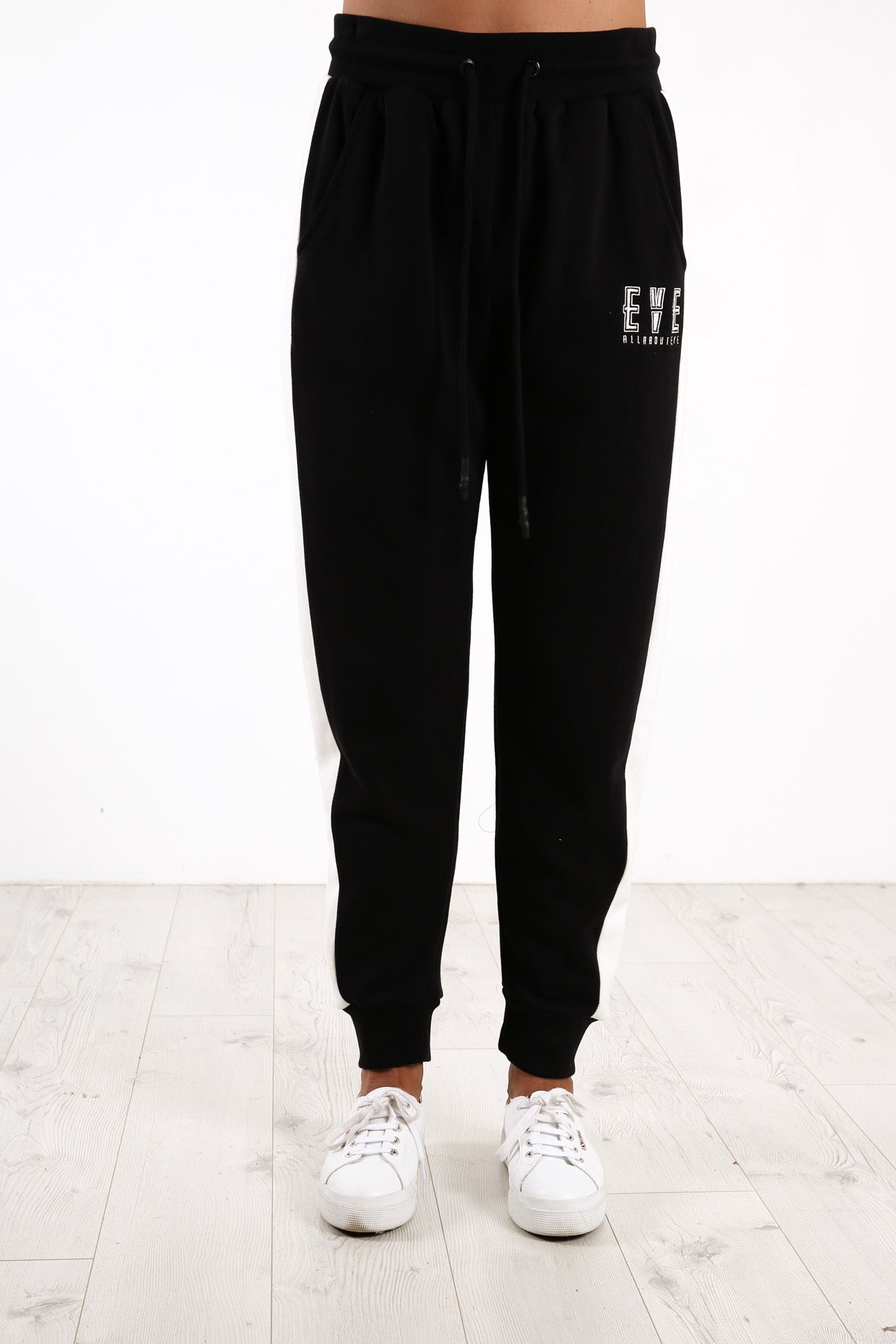 Academy Trackpant Black