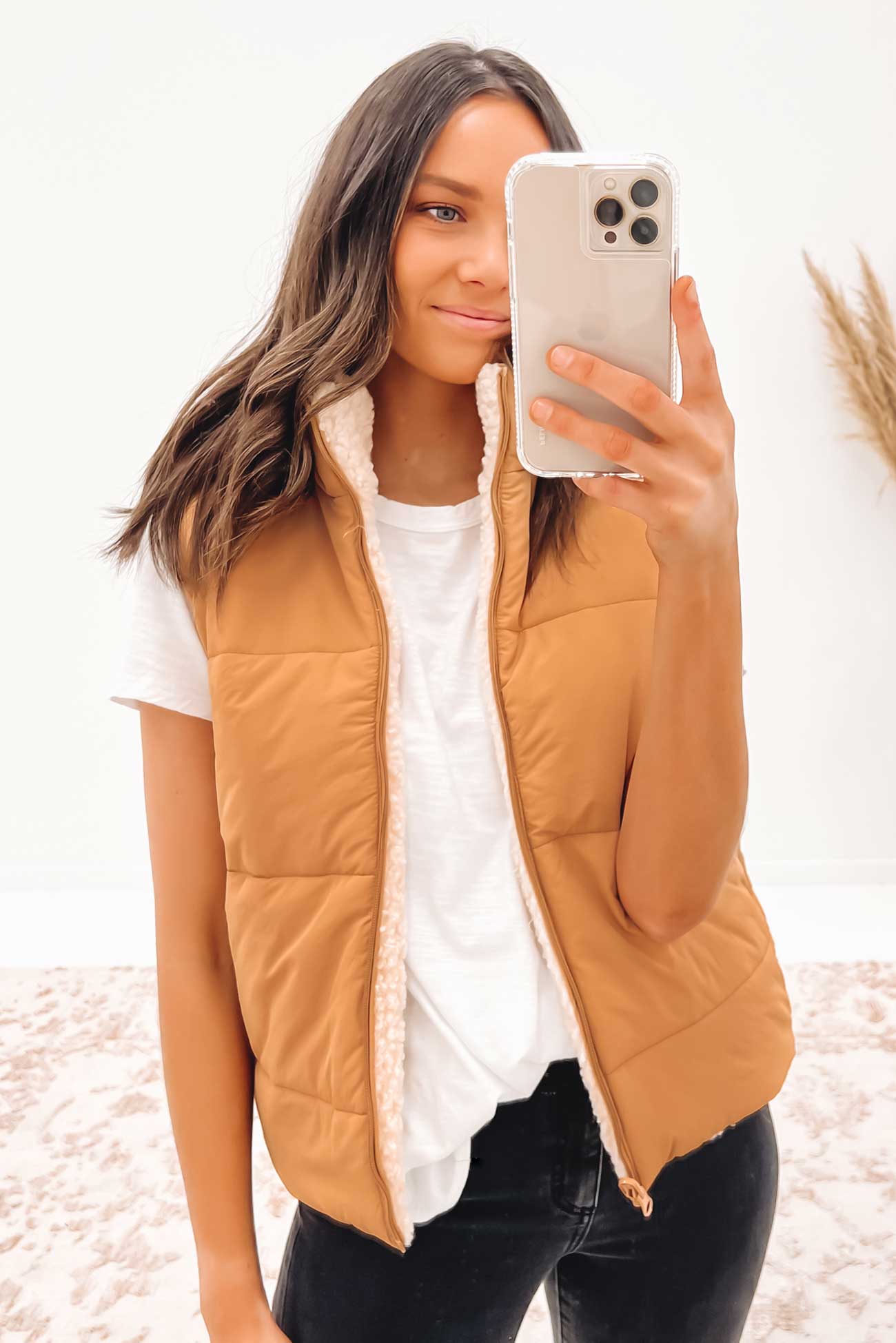 Carter Vest Tan