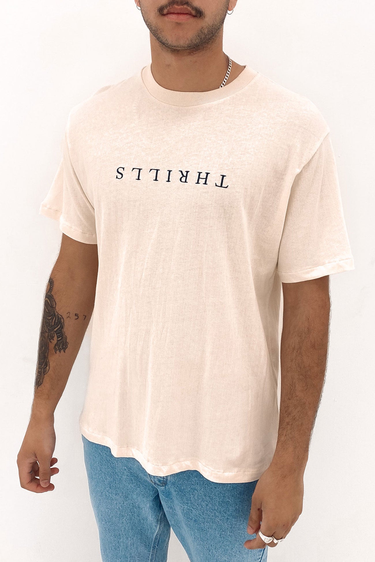 Chariot Embro Merch Fit Tee Unbleached