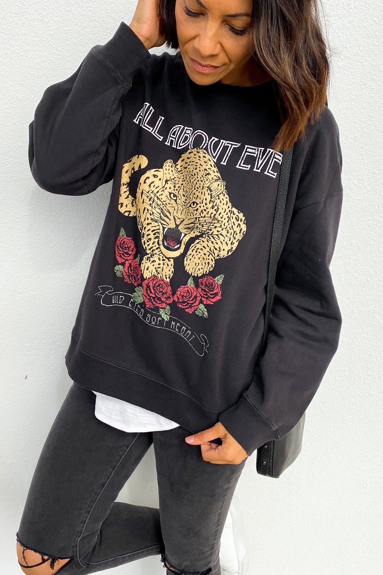 Feline Oversized Fleece Crew Washed Black