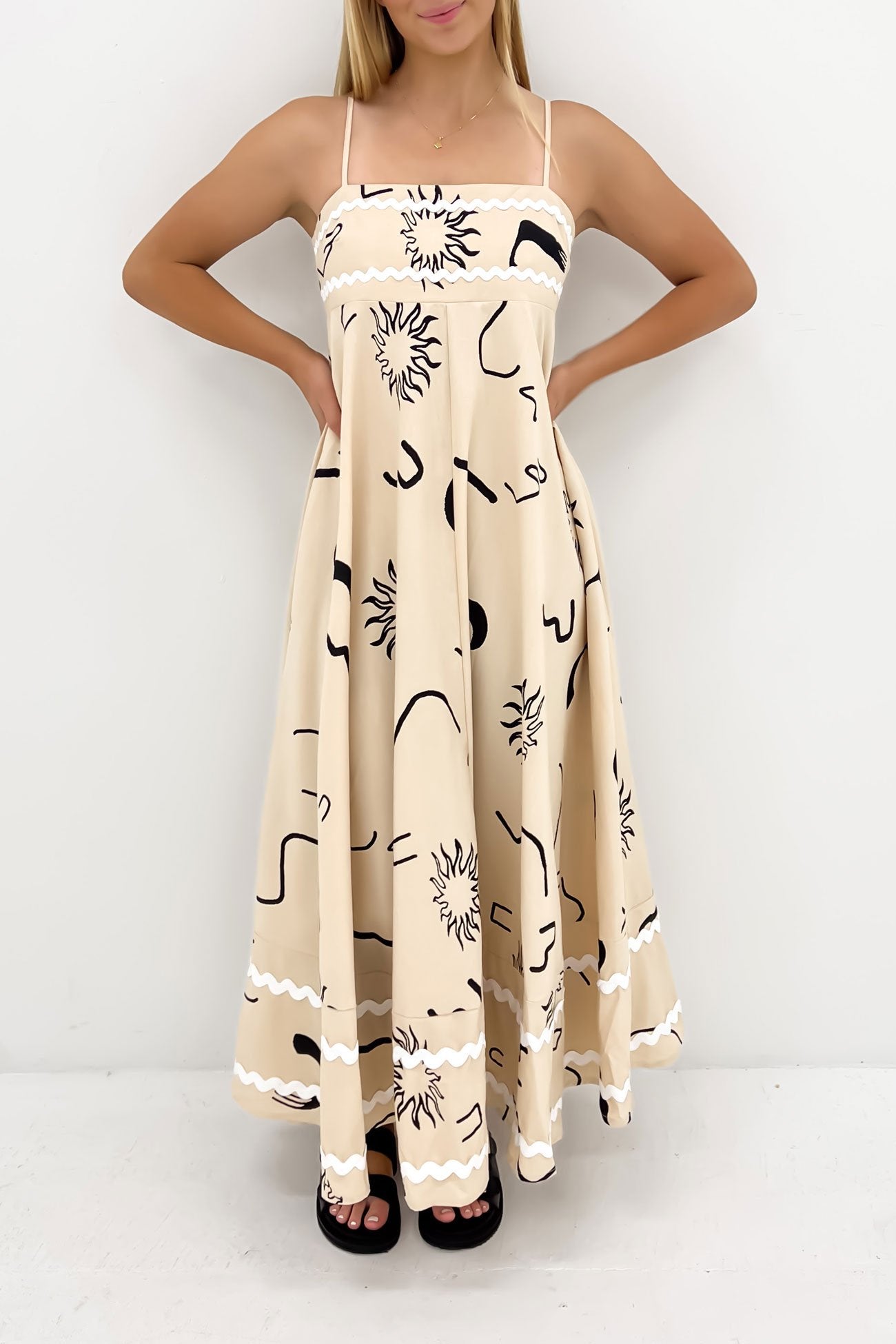 Gemma Maxi Dress Beige Black Sun Swirl