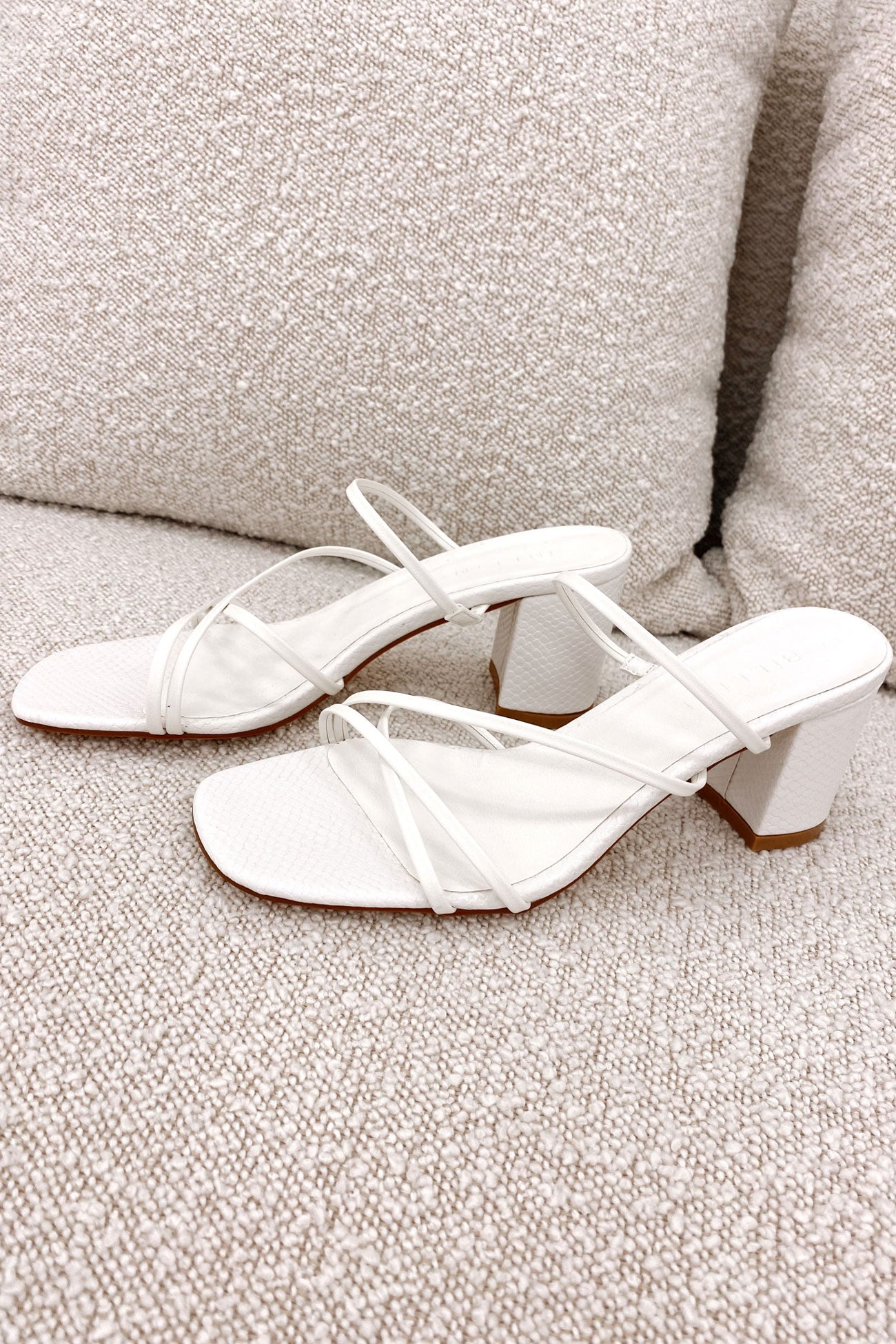 Yadria Heel White Scale