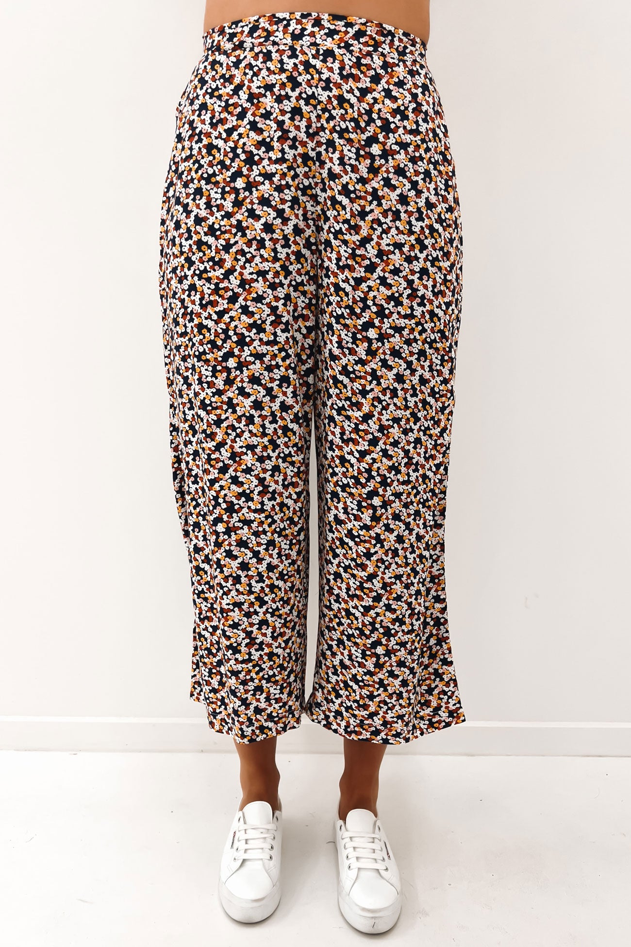 Isobelle Wide Leg Pant Navy Floral Ditsy