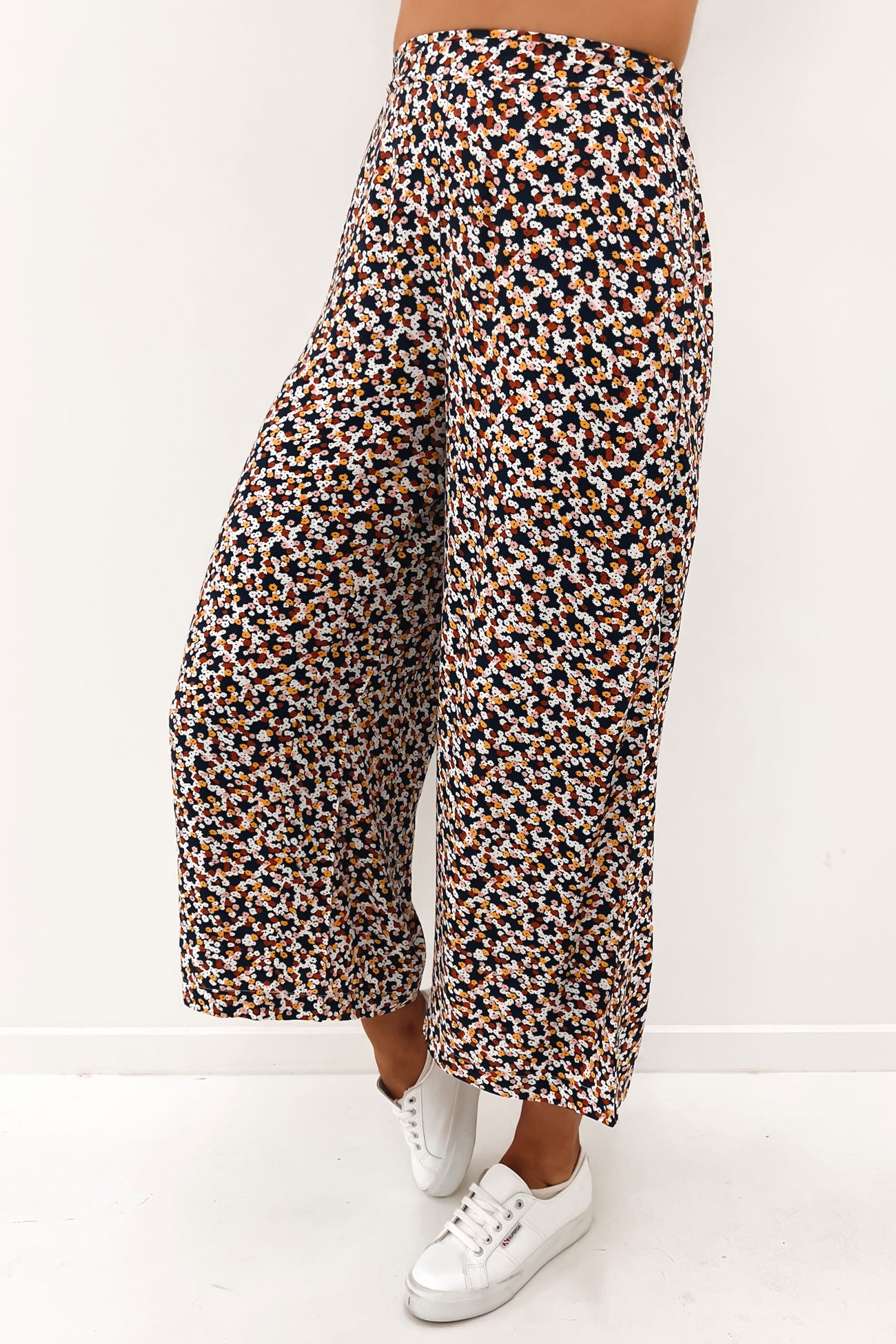 Isobelle Wide Leg Pant Navy Floral Ditsy