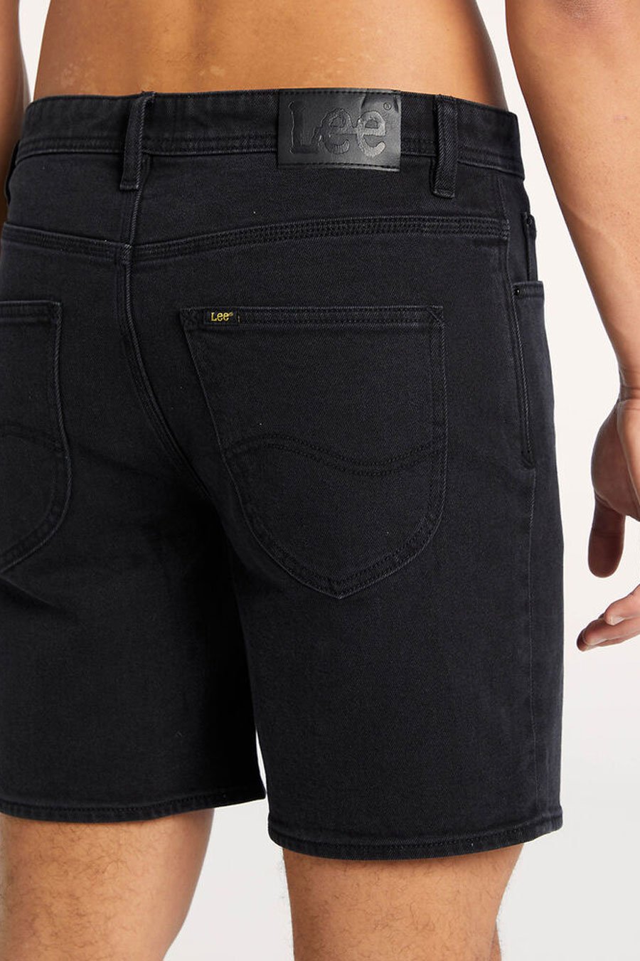 L-Three Short Industry Black