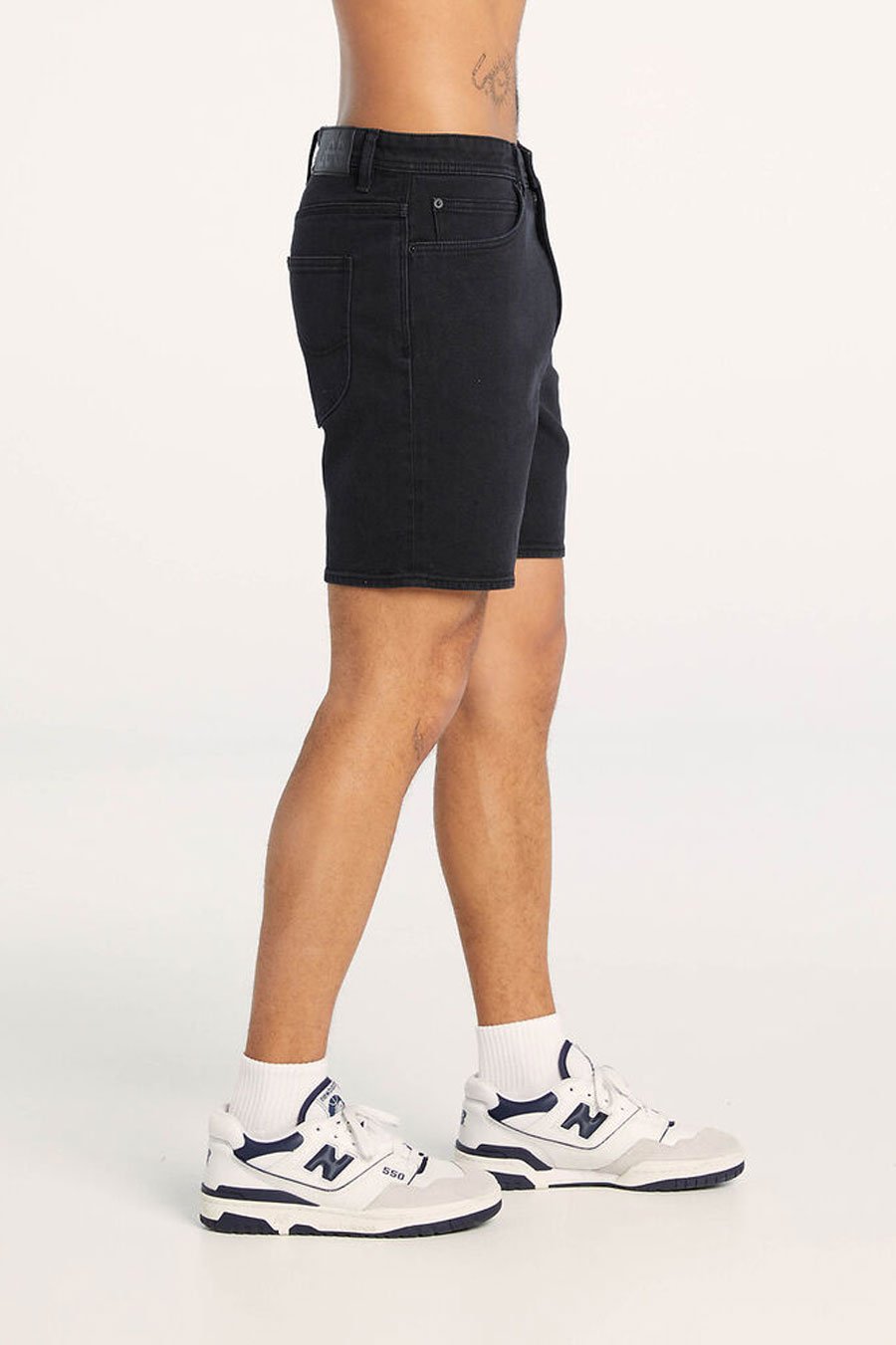 L-Three Short Industry Black