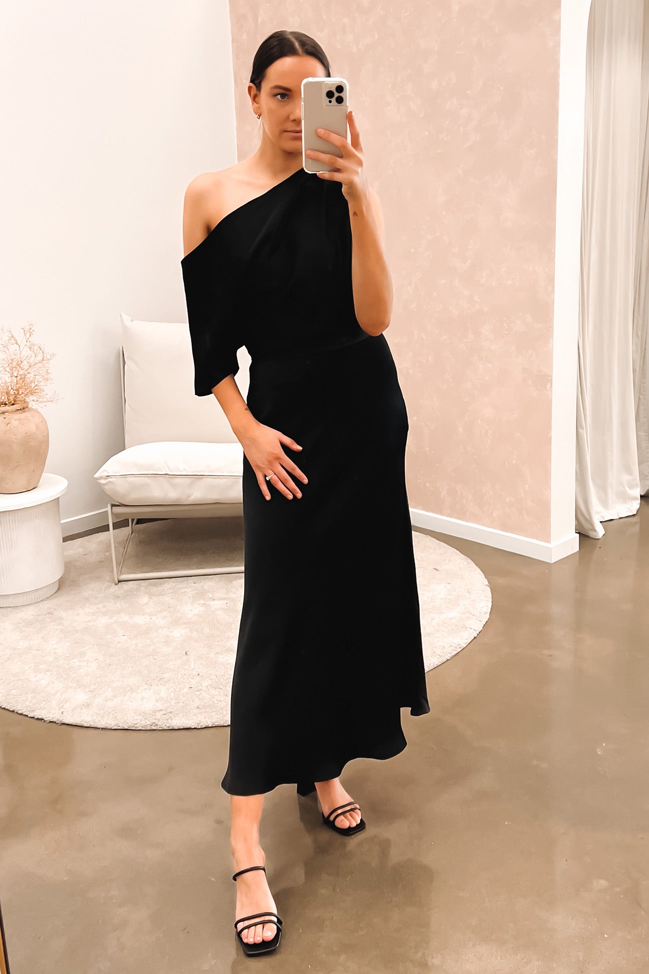 Love In The Dark Midi Dress Black