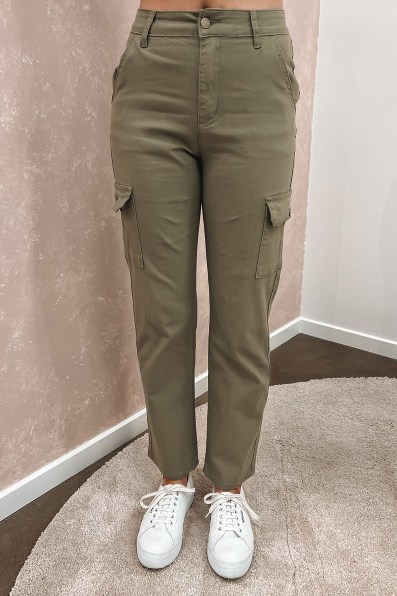 Green khaki hot sale pants womens