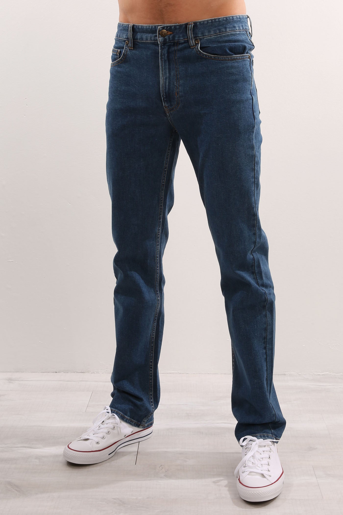 Straight Stretch Jean Stonewash