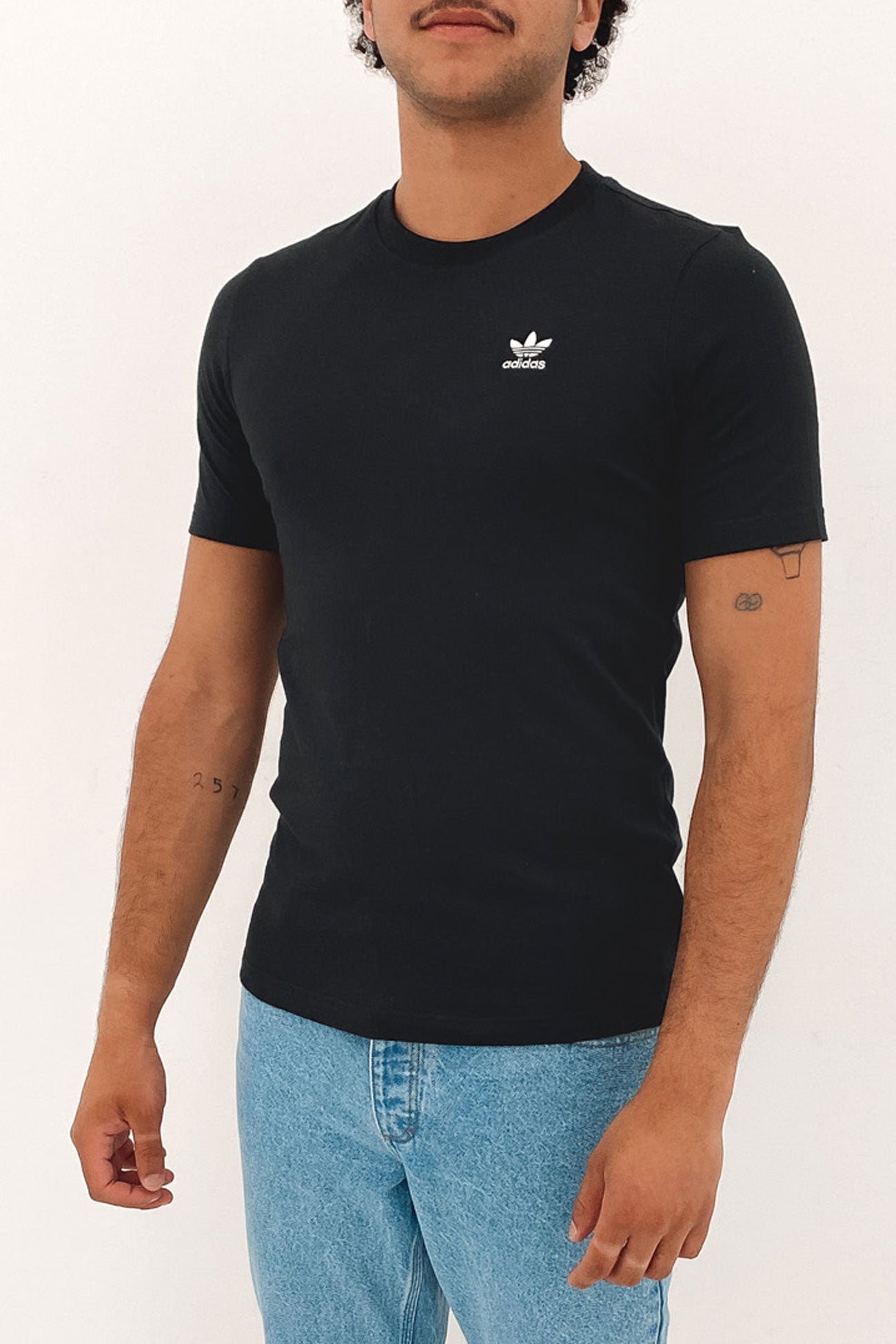 Trefoil Essentials Tee Black