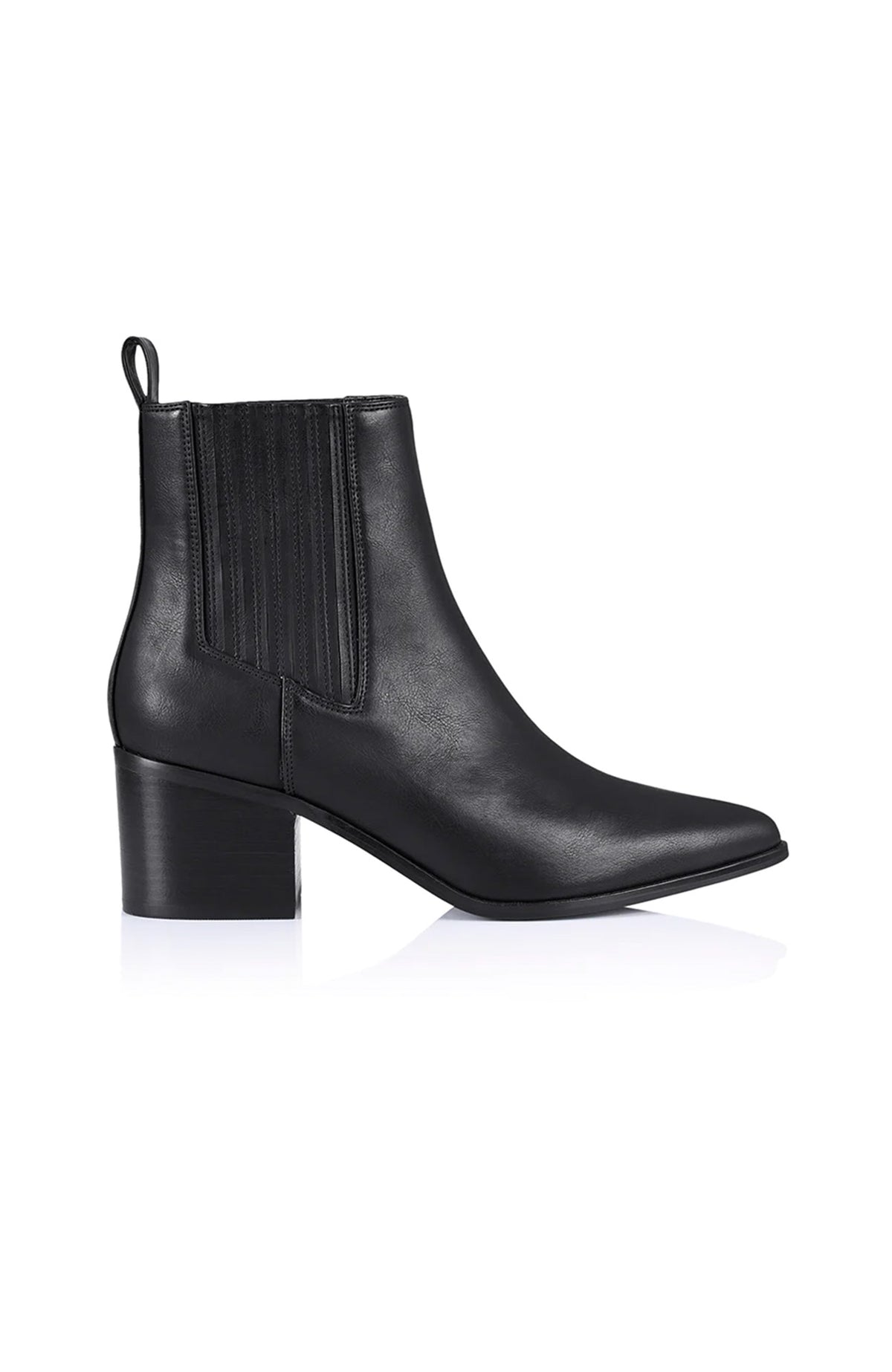 Pointed chelsea clearance ankle boots